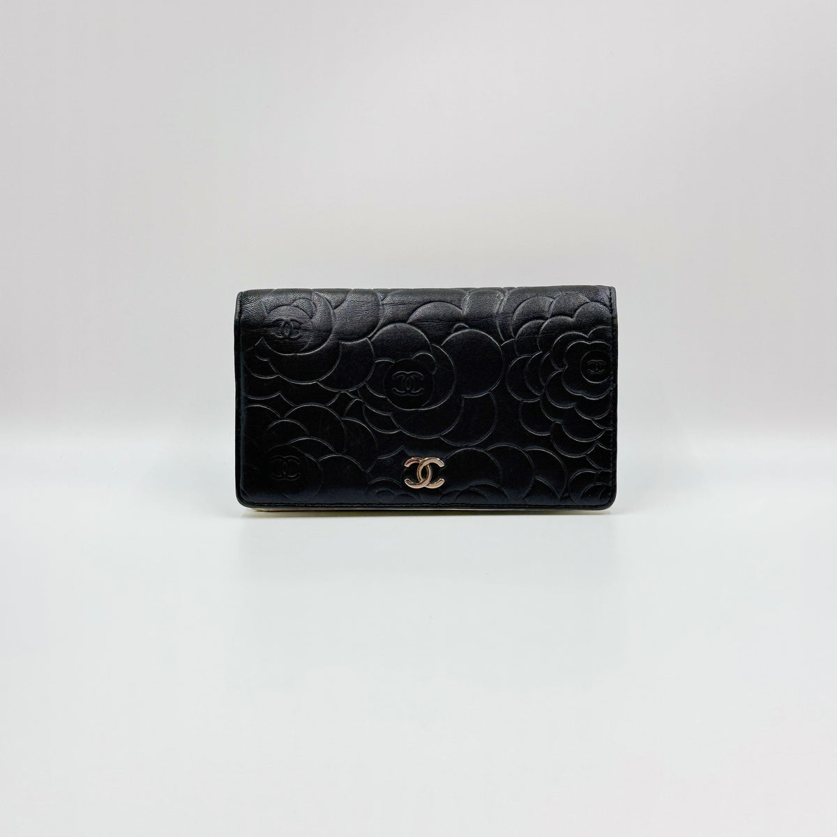 Chanel Lambskin Camellia Embossed Yen Wallet Black