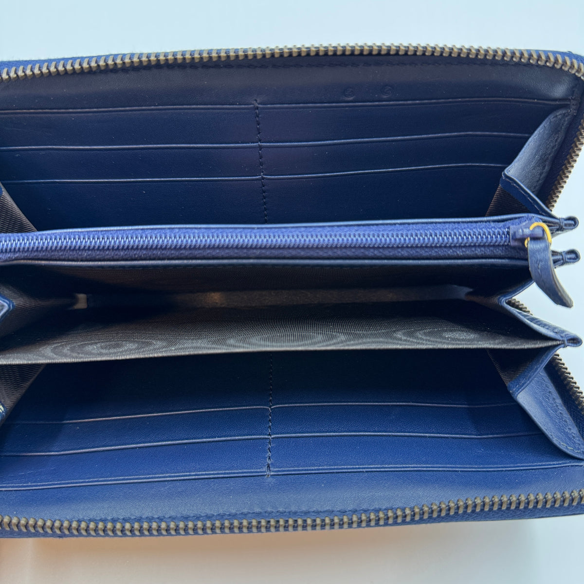 Gucci Matelasse Marmont Double G Logo Continental Wallet — view 4 of 8 Matelasse Marmont Double G Logo Continental Wallet, view 4 of 8