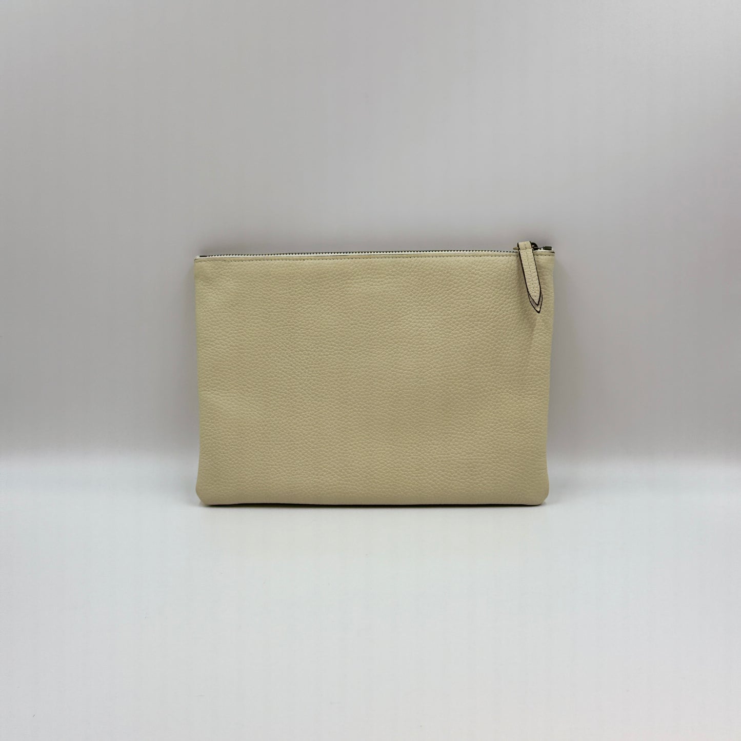 Gucci Blind For Love Zipped Pouch Bag White