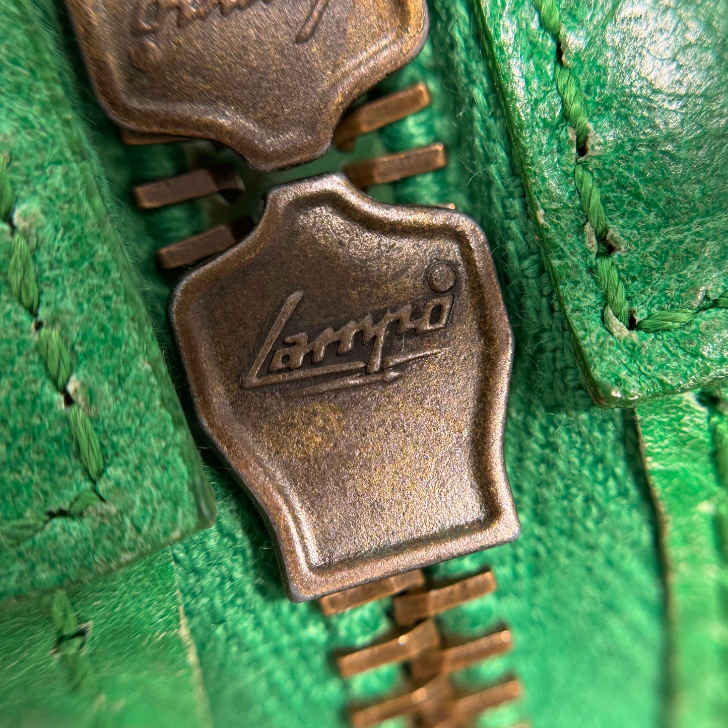 Town leather handbag Green