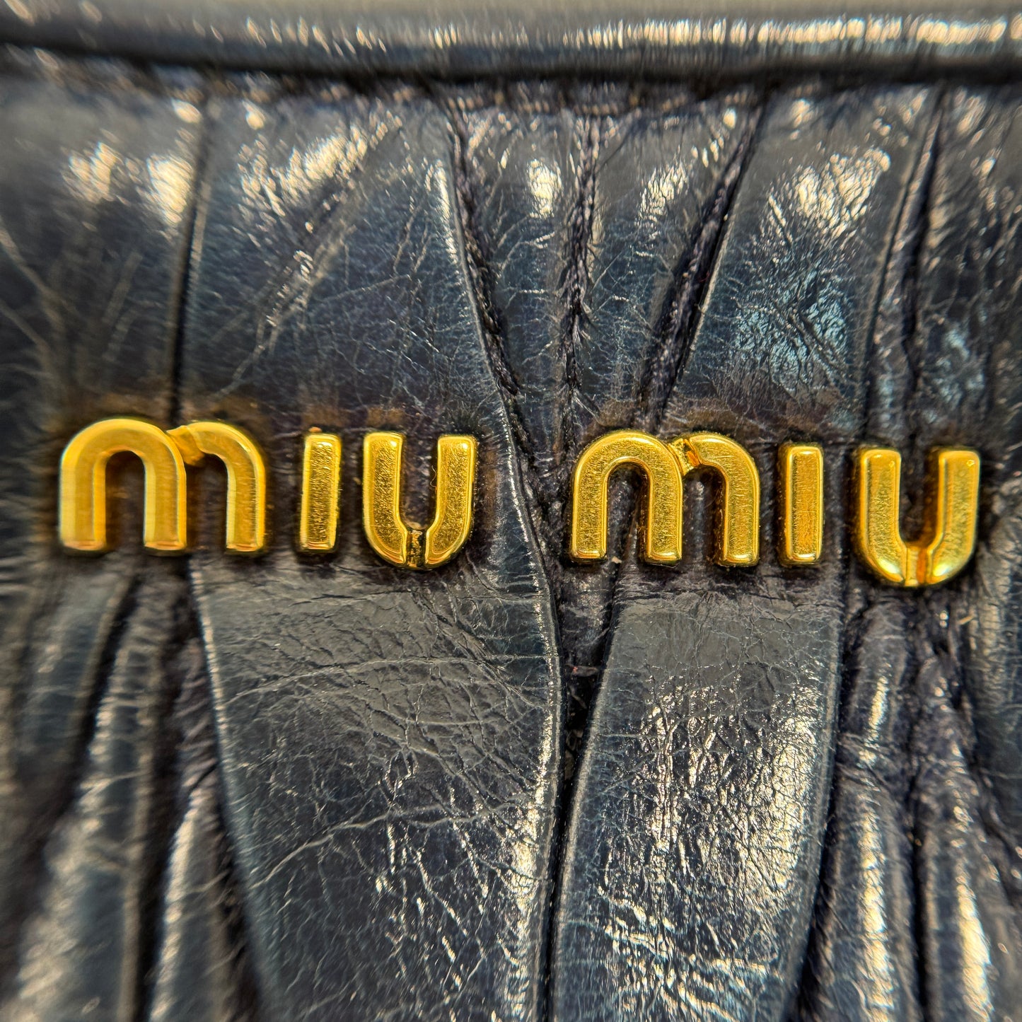 Matelassé leather handbag Navy