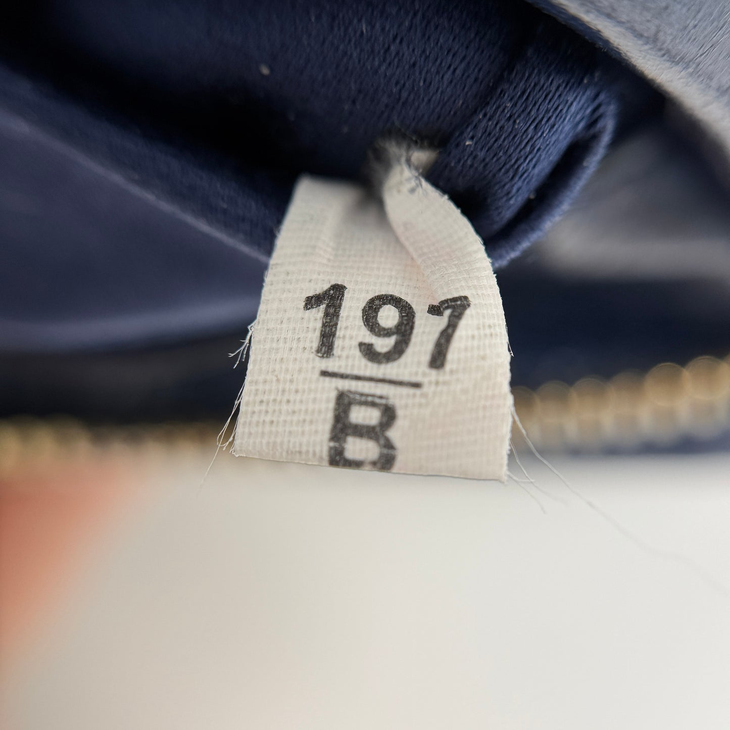 Matelassé leather handbag Navy