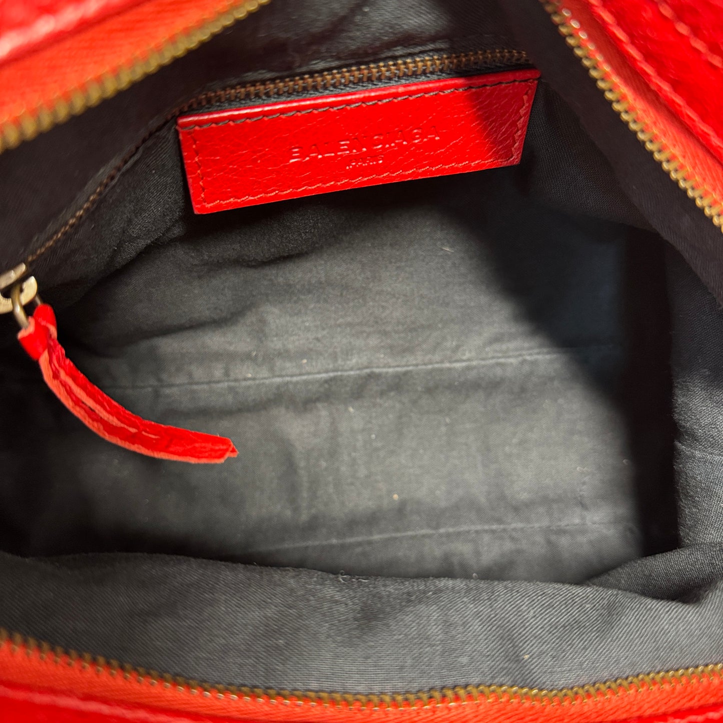 Agneau Classic Hardware Town Red