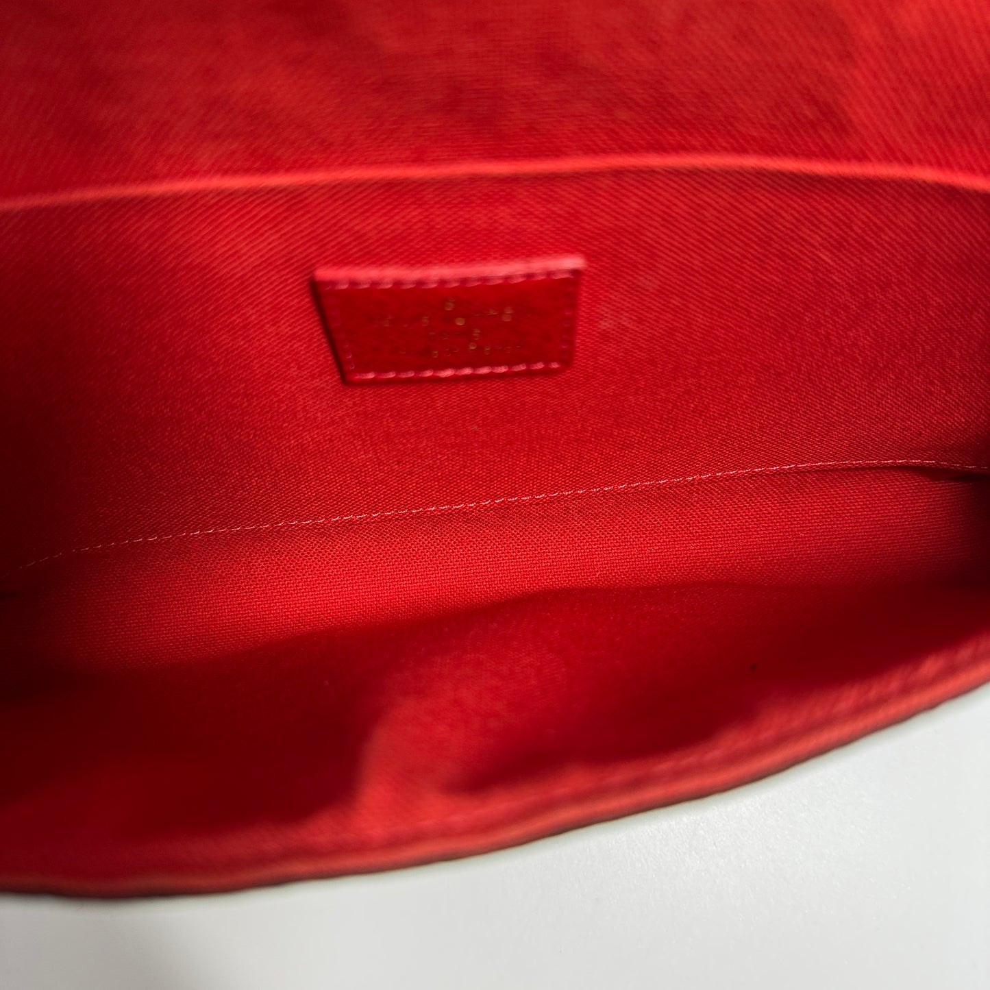 Damier Ebene Pochette Felicie Chain Wallet