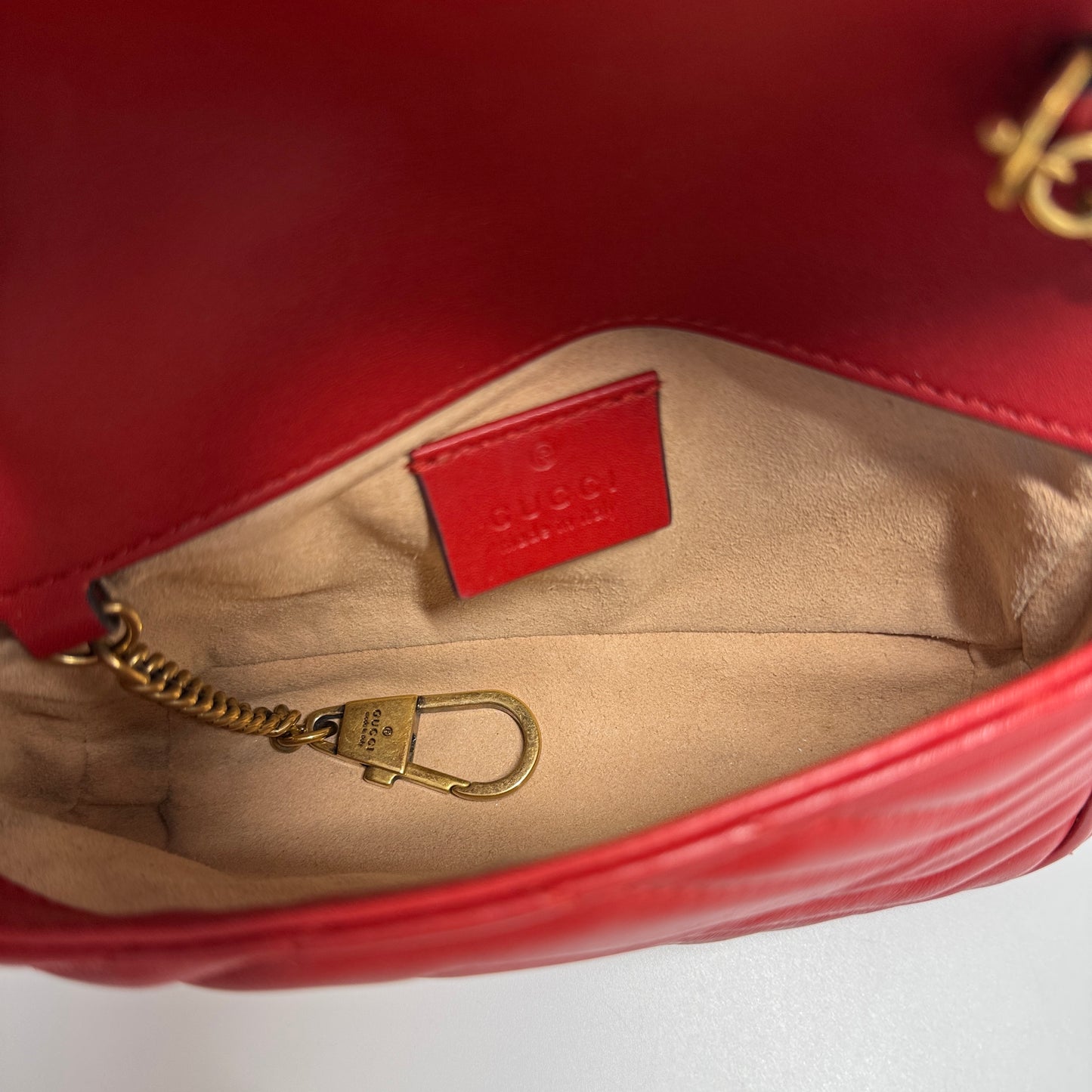 Calfskin Matelasse Super Mini GG Marmont Shoulder Bag Hibiscus Red