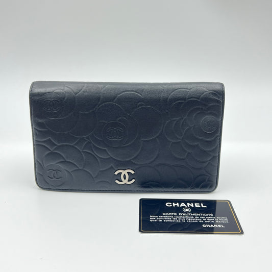 Camellia Lambskin Long Wallet Black