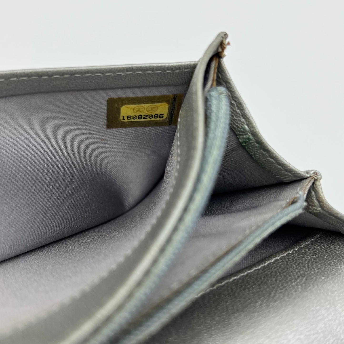 Camellia Lambskin Long Wallet Black