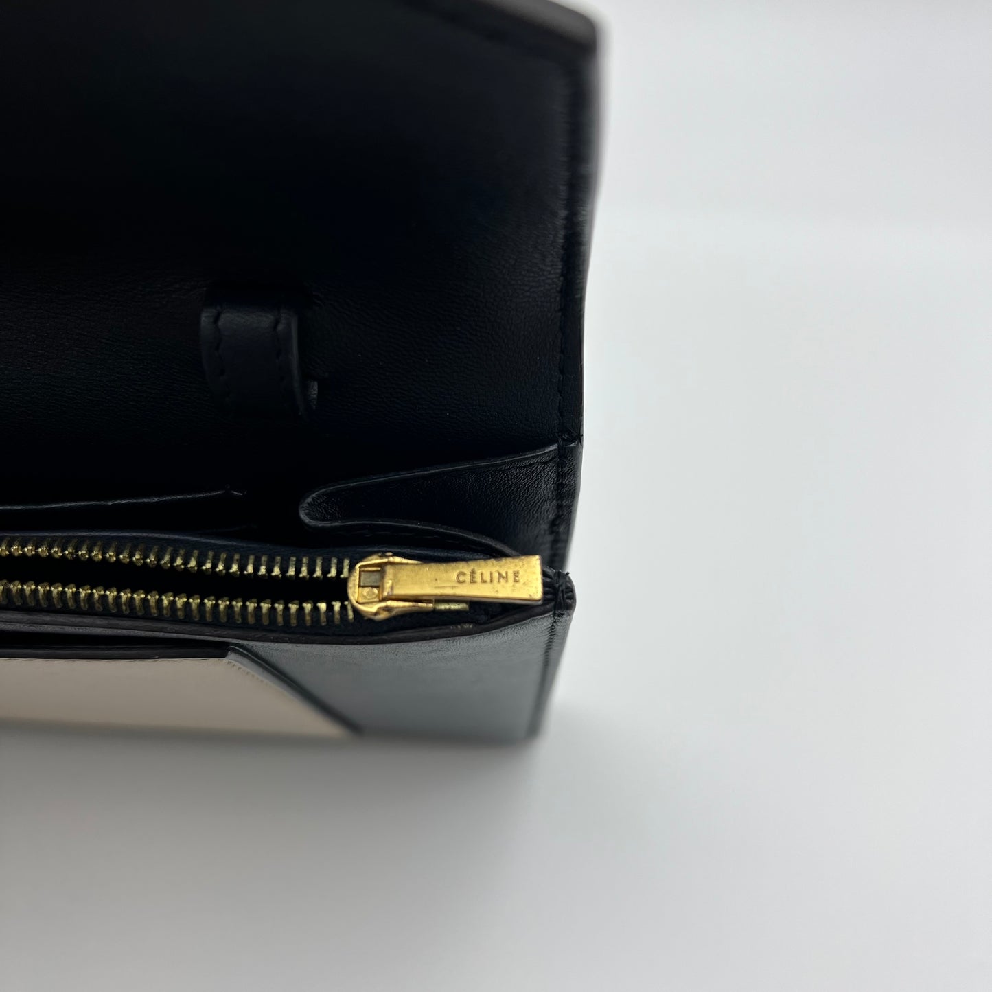 Large Tricolor Leather Pocket Envelope Flap on Chain