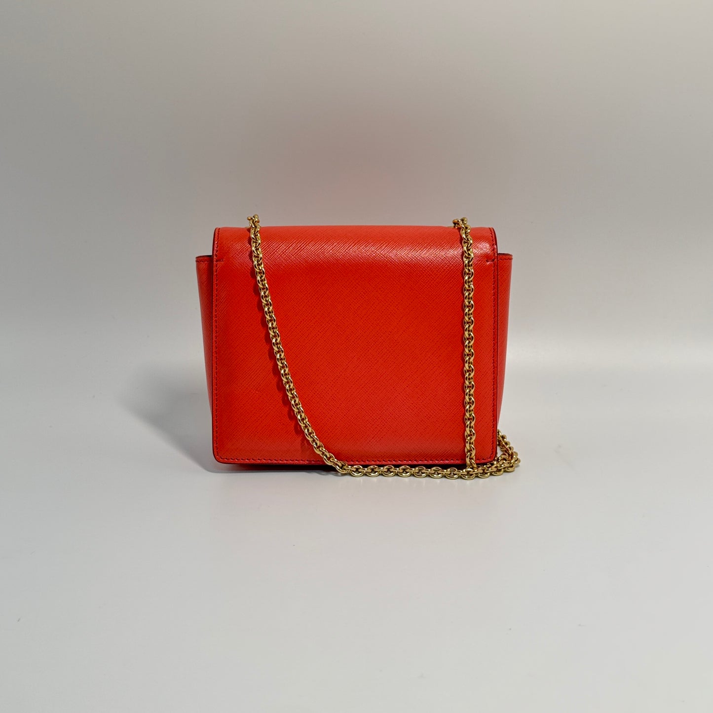 Vara Ribbon Chain Shoulder Bag Coral