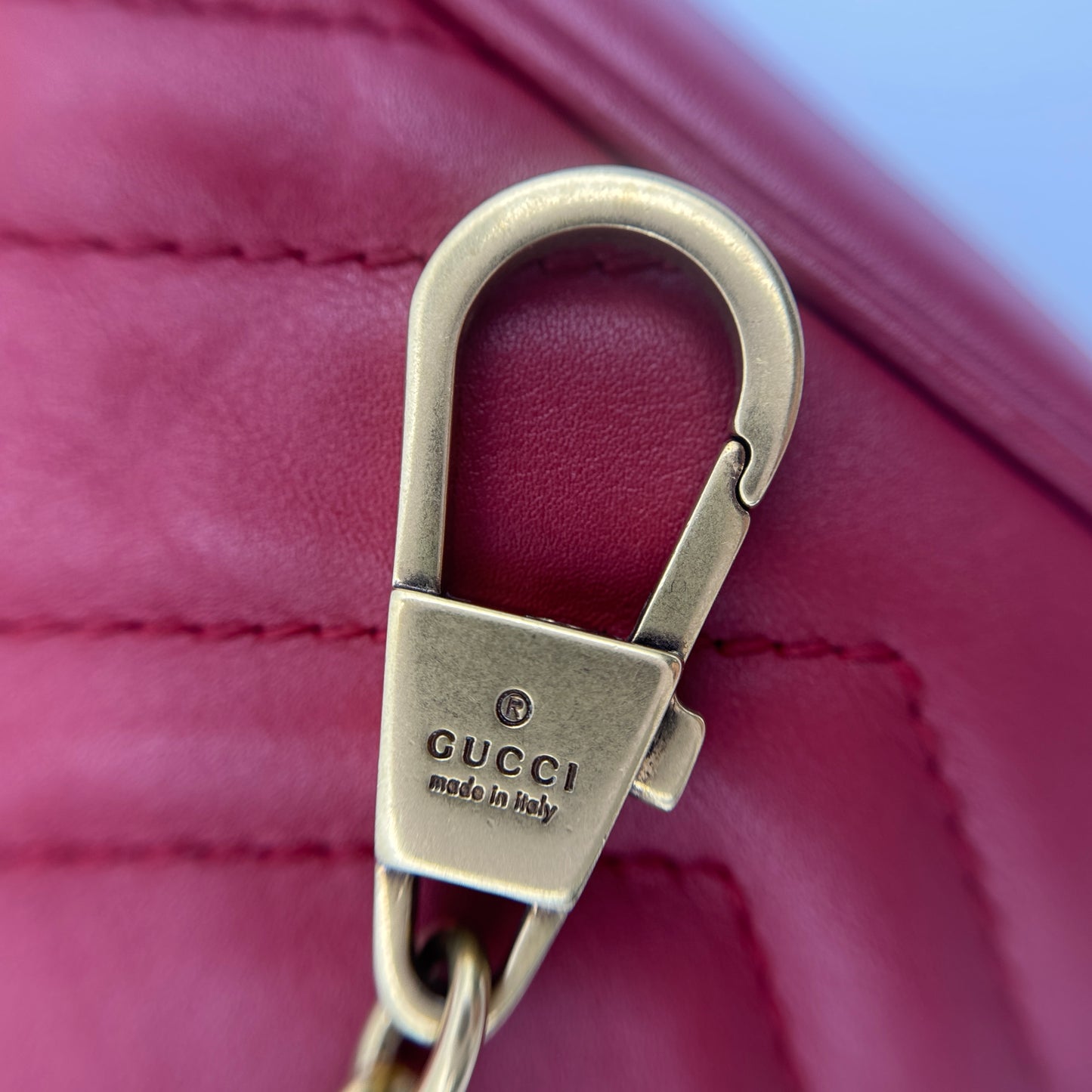 Calfskin Matelasse Super Mini GG Marmont Shoulder Bag Hibiscus Red