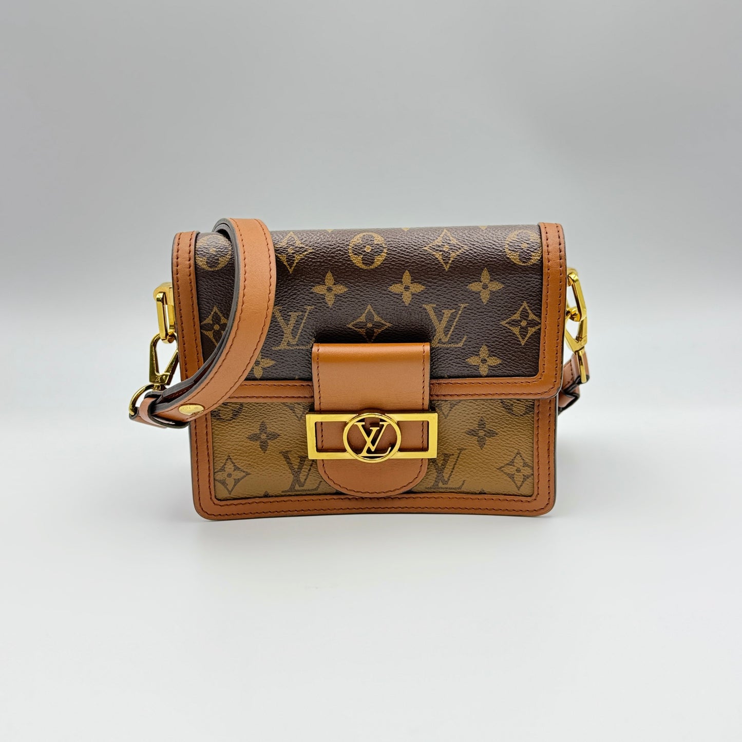 Reverse Monogram Dauphine Mini