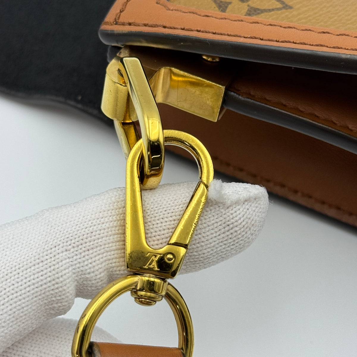 Louis Vuitton Reverse Monogram Dauphine Mini — view 4 of 9 Reverse Monogram Dauphine Mini, view 4 of 9