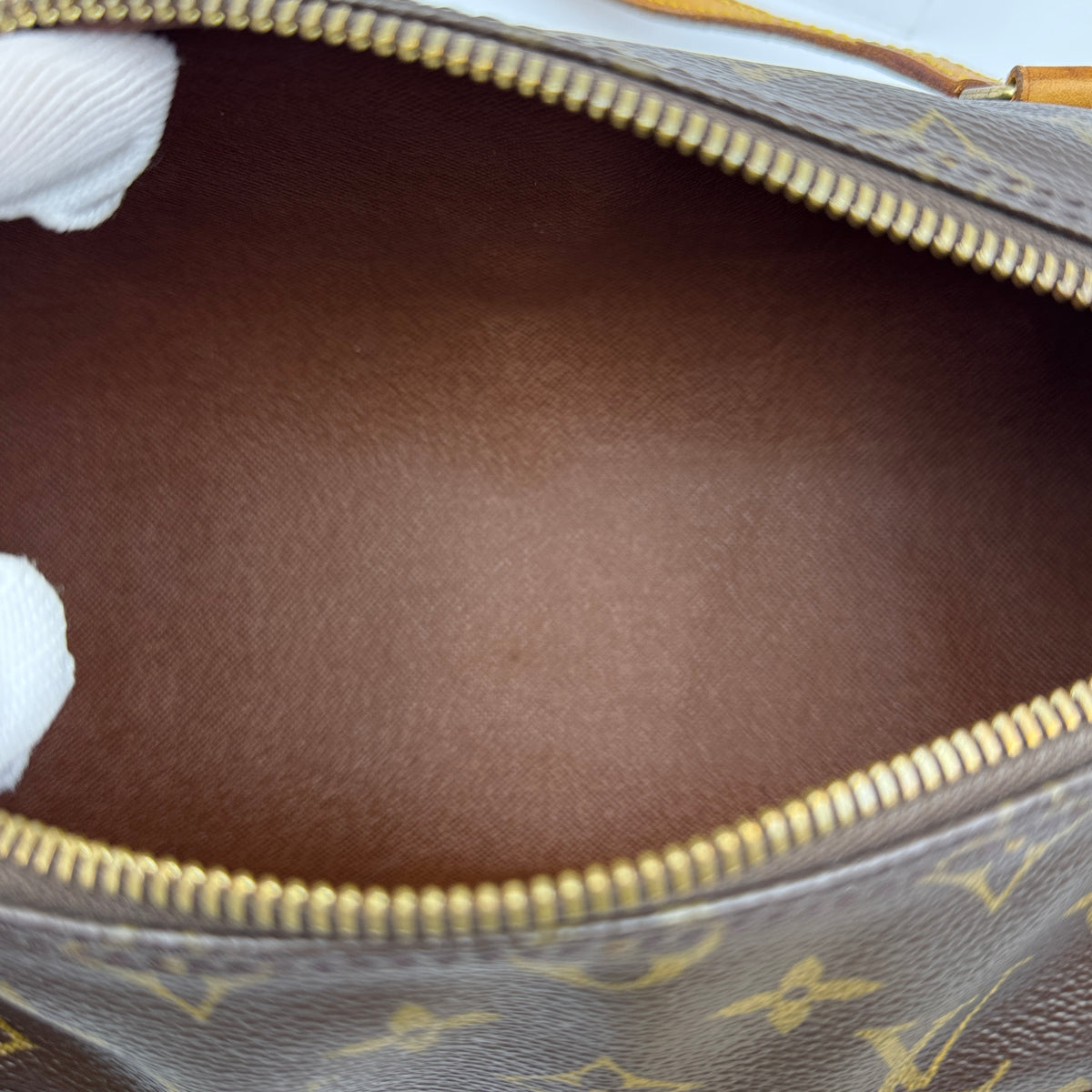 Louis Vuitton Monogram Papillon 26 — view 4 of 8 Monogram Papillon 26, view 4 of 8