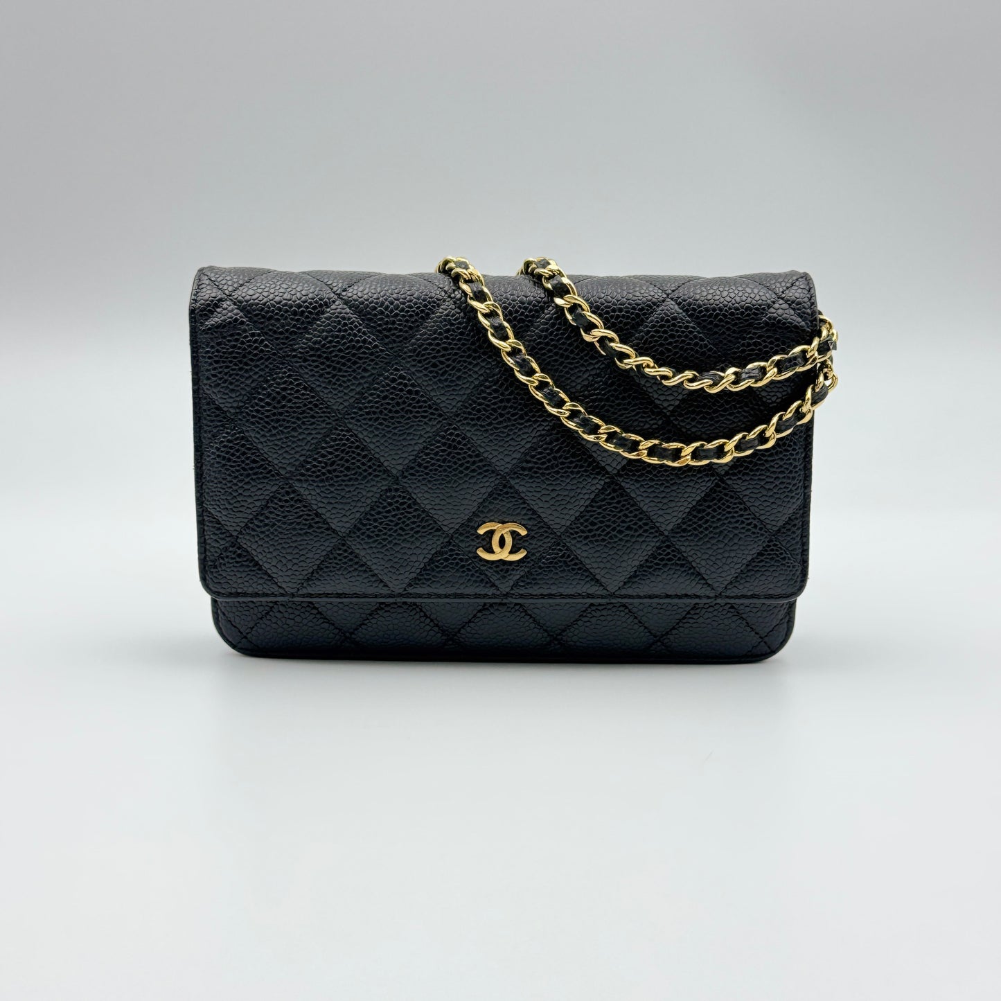 Caviar Quilted Wallet on Chain WOC Black