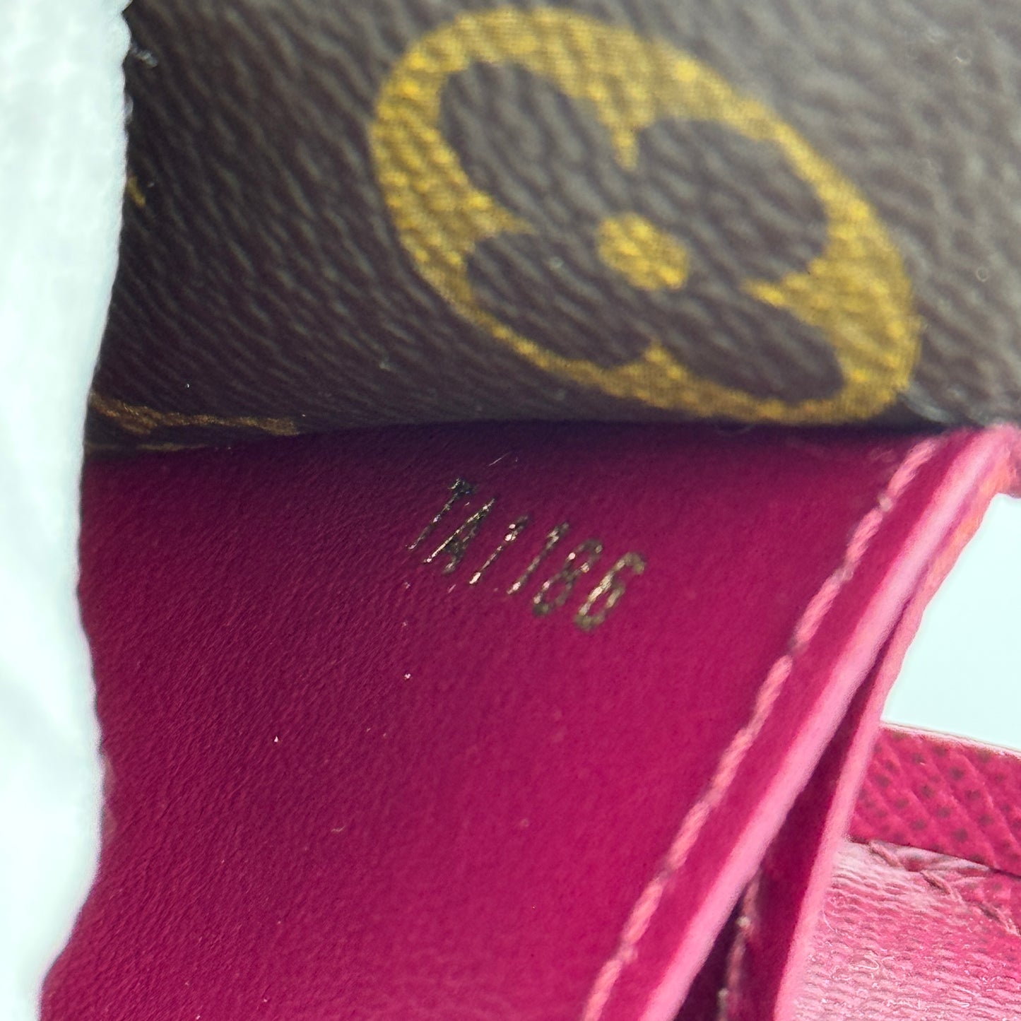 Emilie Wallet Monogram Newer Berry