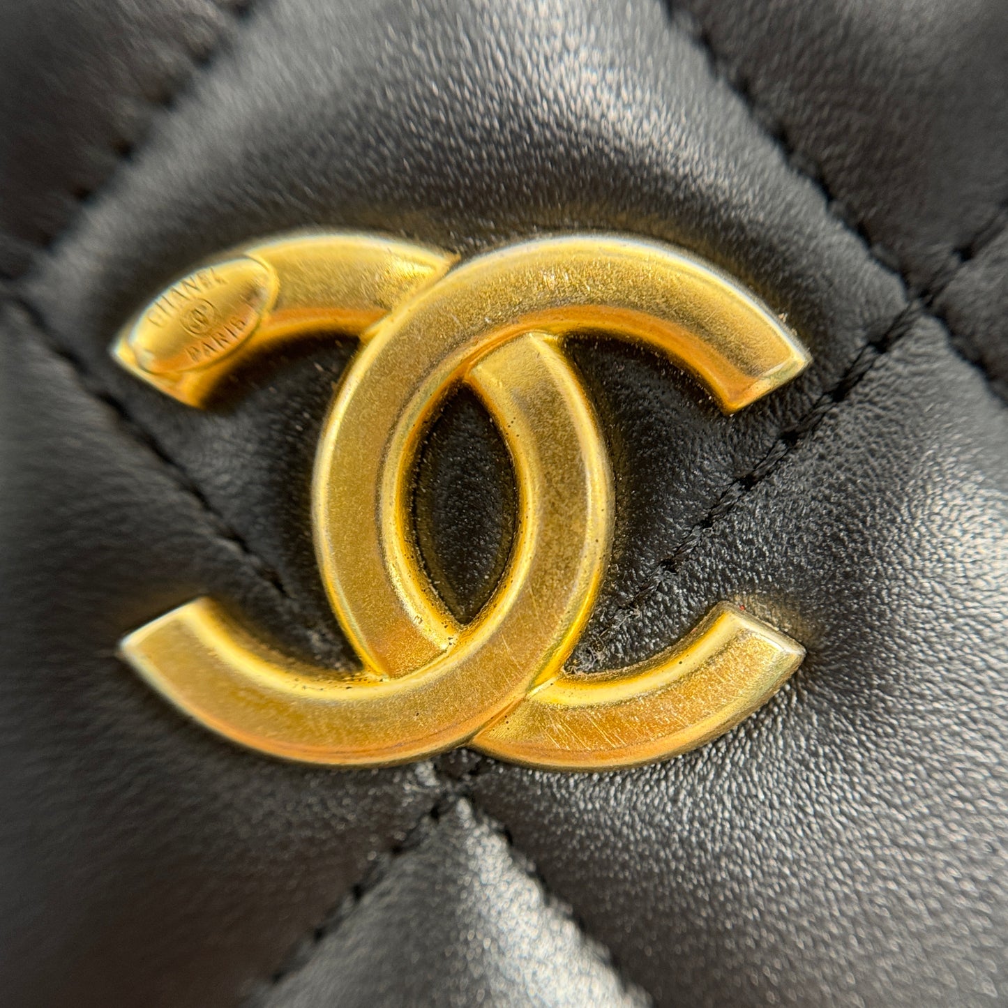 Matelasse Vanity Chain Shoulder Bag in Black Lambskin with Gold Hardware
