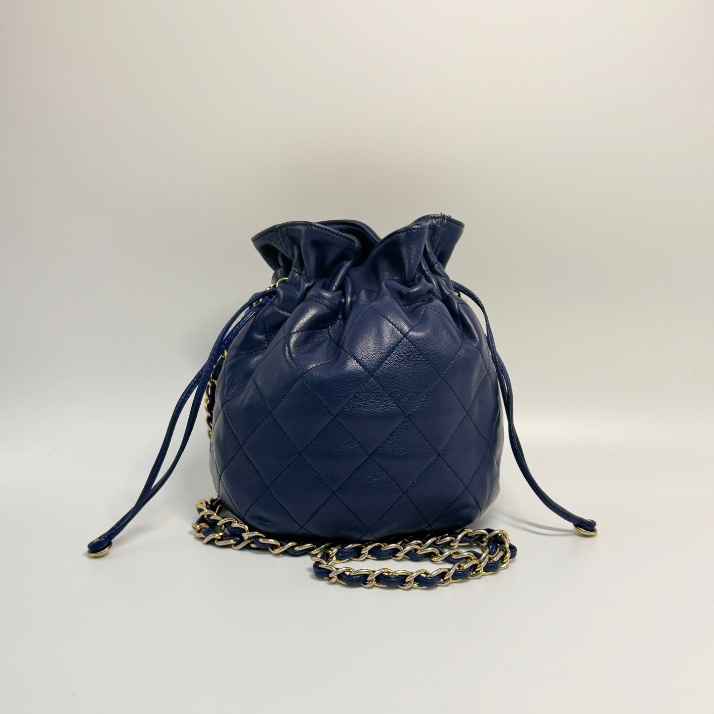 Shoulder Bag Matelasse Drawstring Type Chain Shoulder Lambskin Navy Gold-Tone Hardware