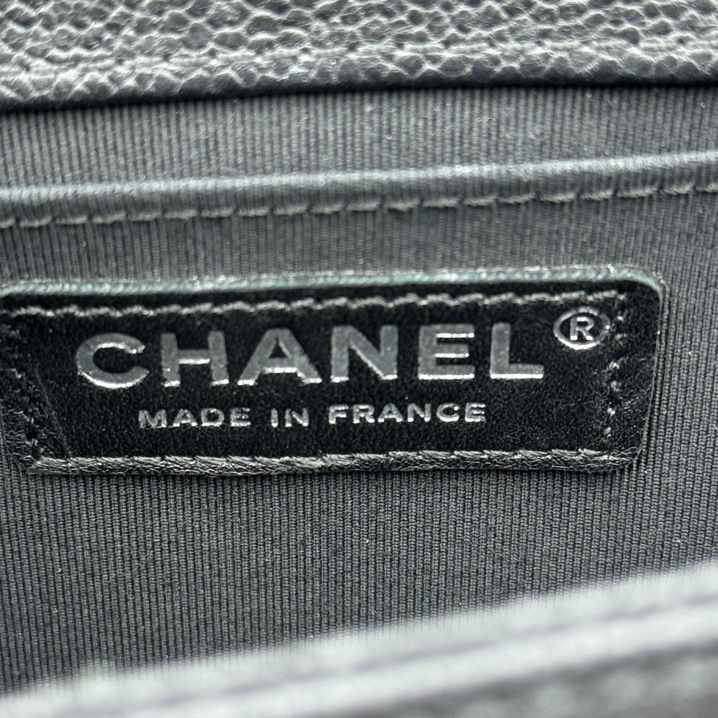 Caviar Quilted Old Medium Boy Flap Black