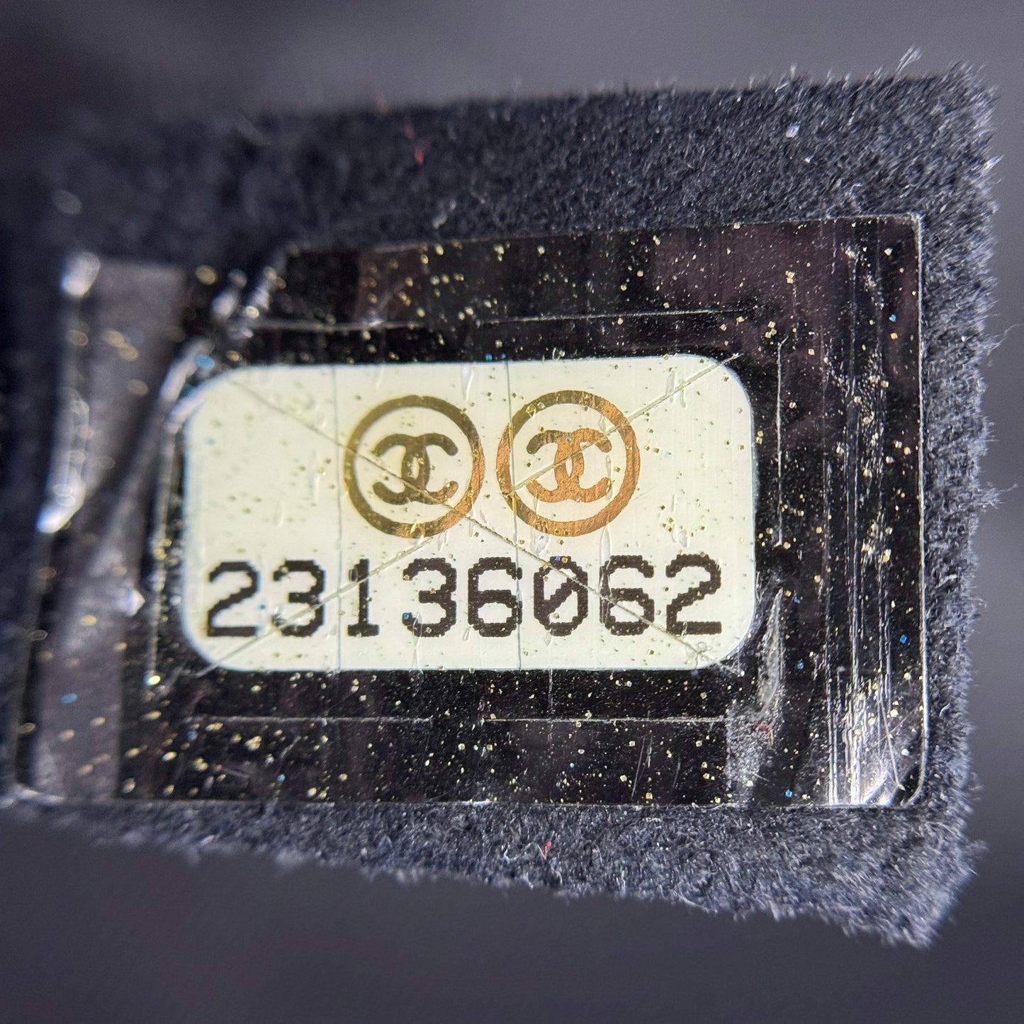 Caviar Quilted Old Medium Boy Flap Black