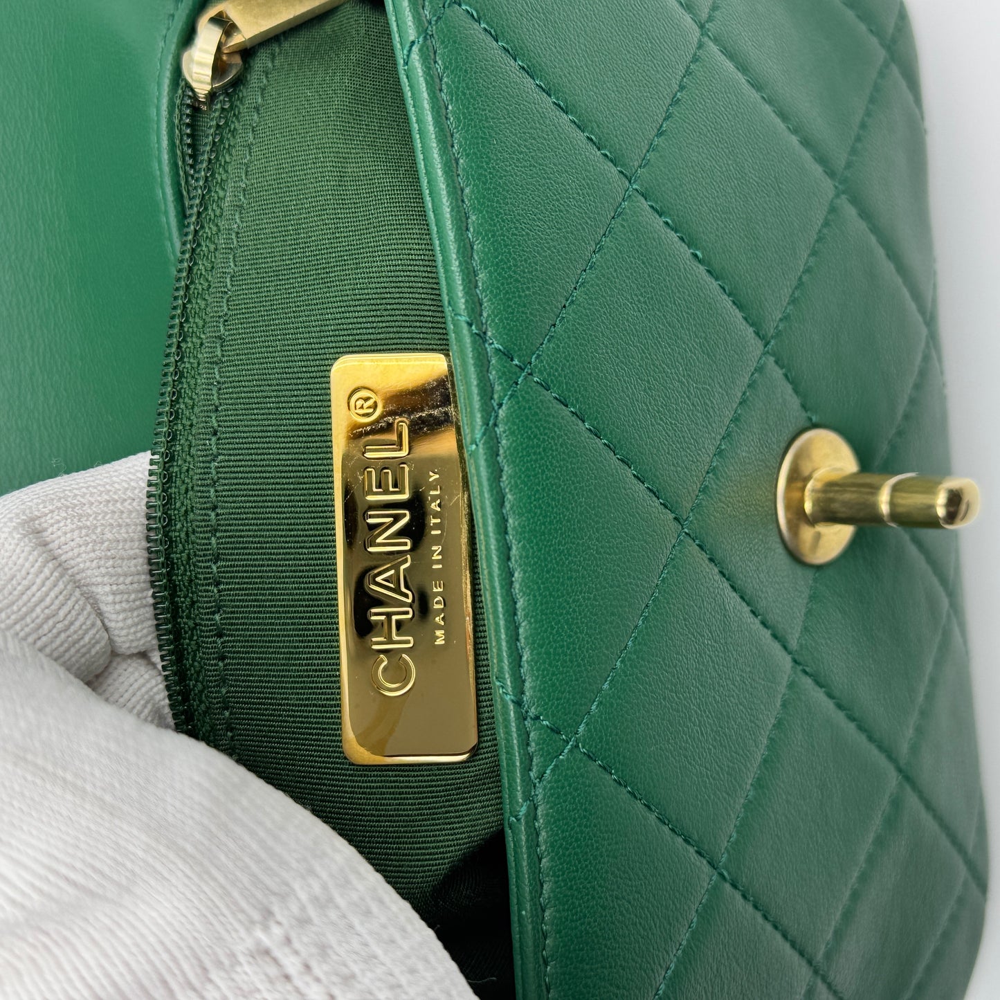 Chain Infinity Waist Bag Green