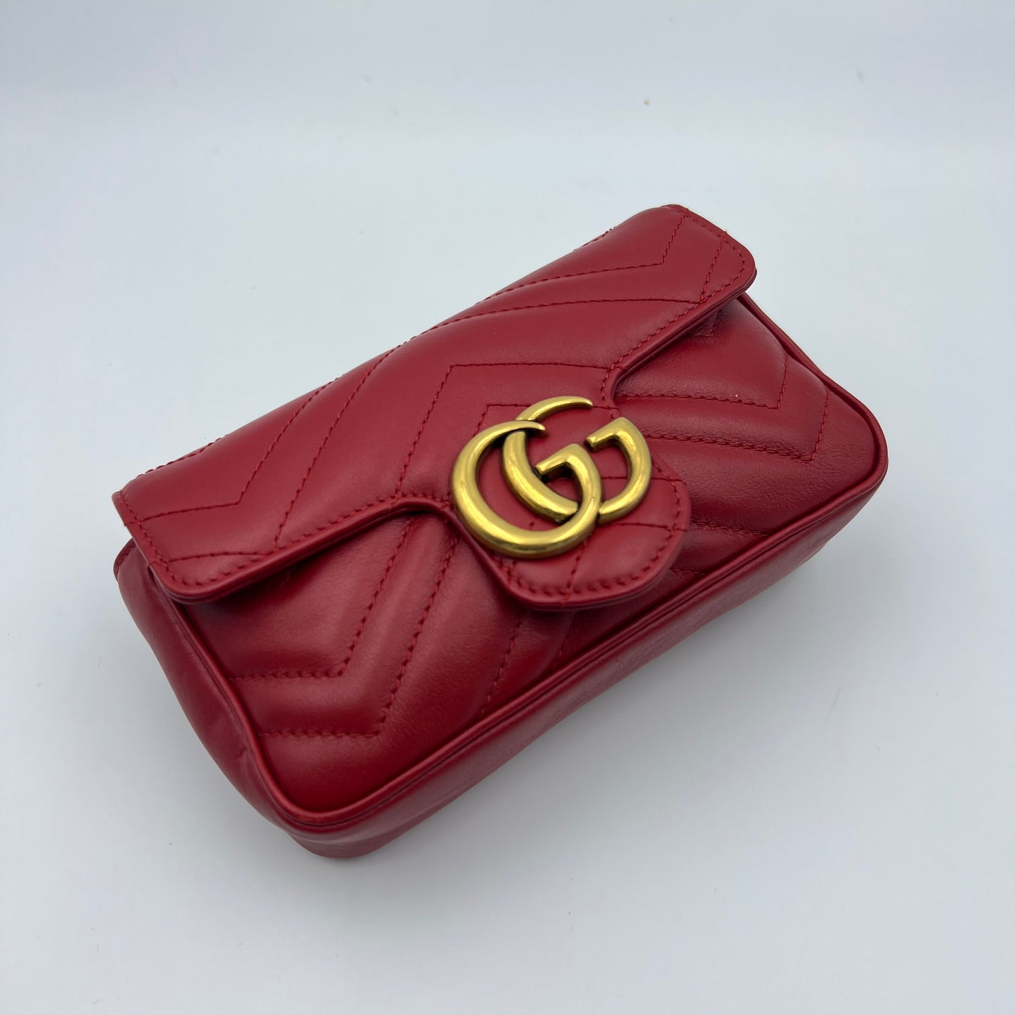 Calfskin Matelasse Super Mini GG Marmont Shoulder Bag Red