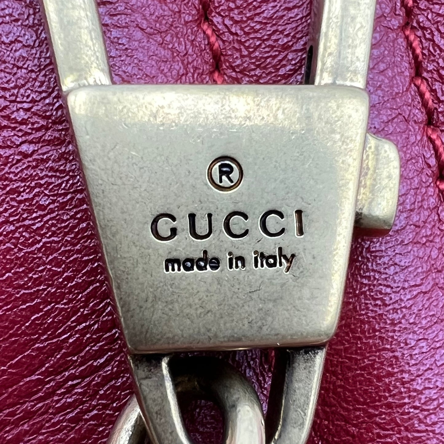 Calfskin Matelasse Super Mini GG Marmont Shoulder Bag Red