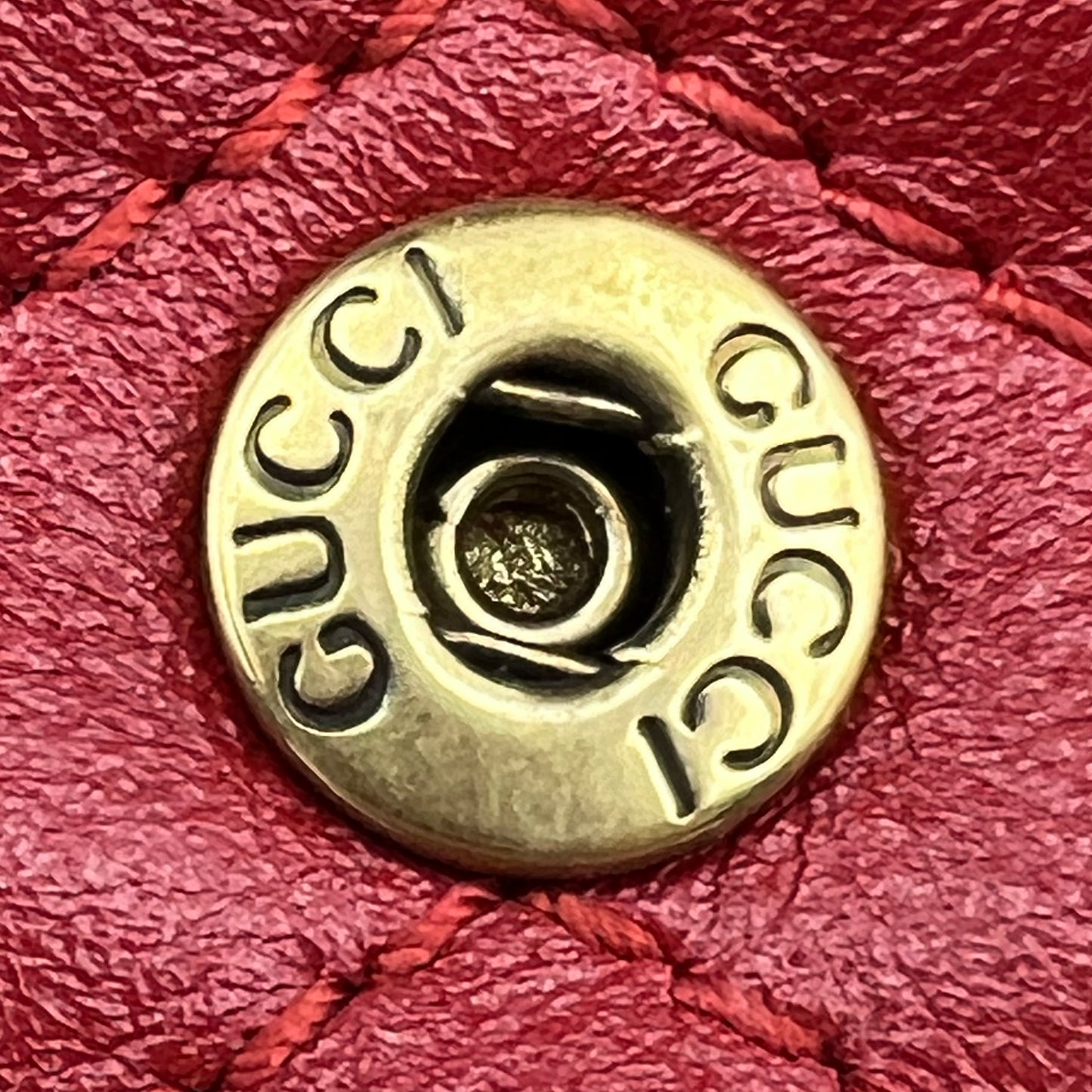 Calfskin Matelasse Super Mini GG Marmont Shoulder Bag Red