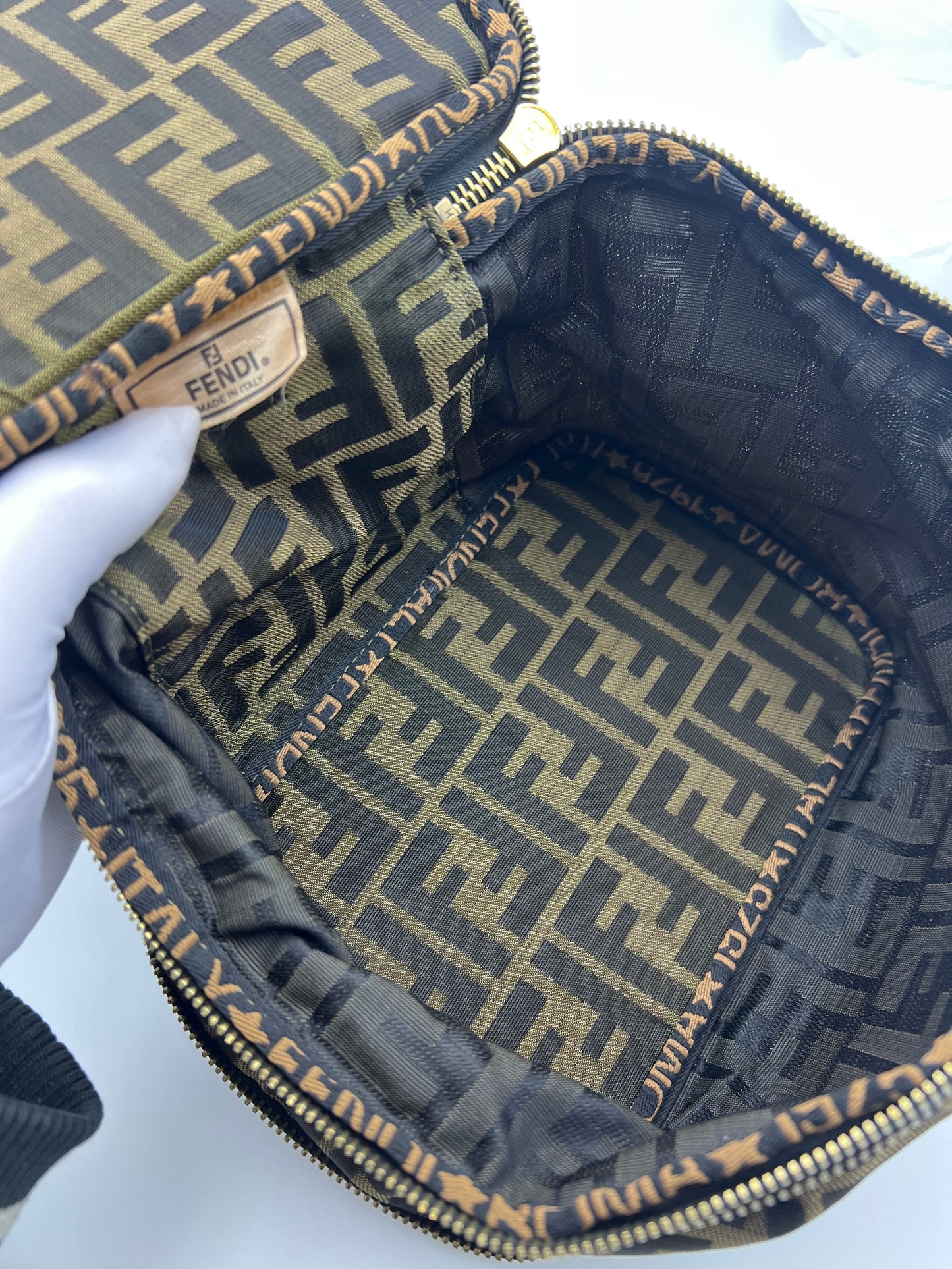 Vanity Pouch Top Handle Black Brown