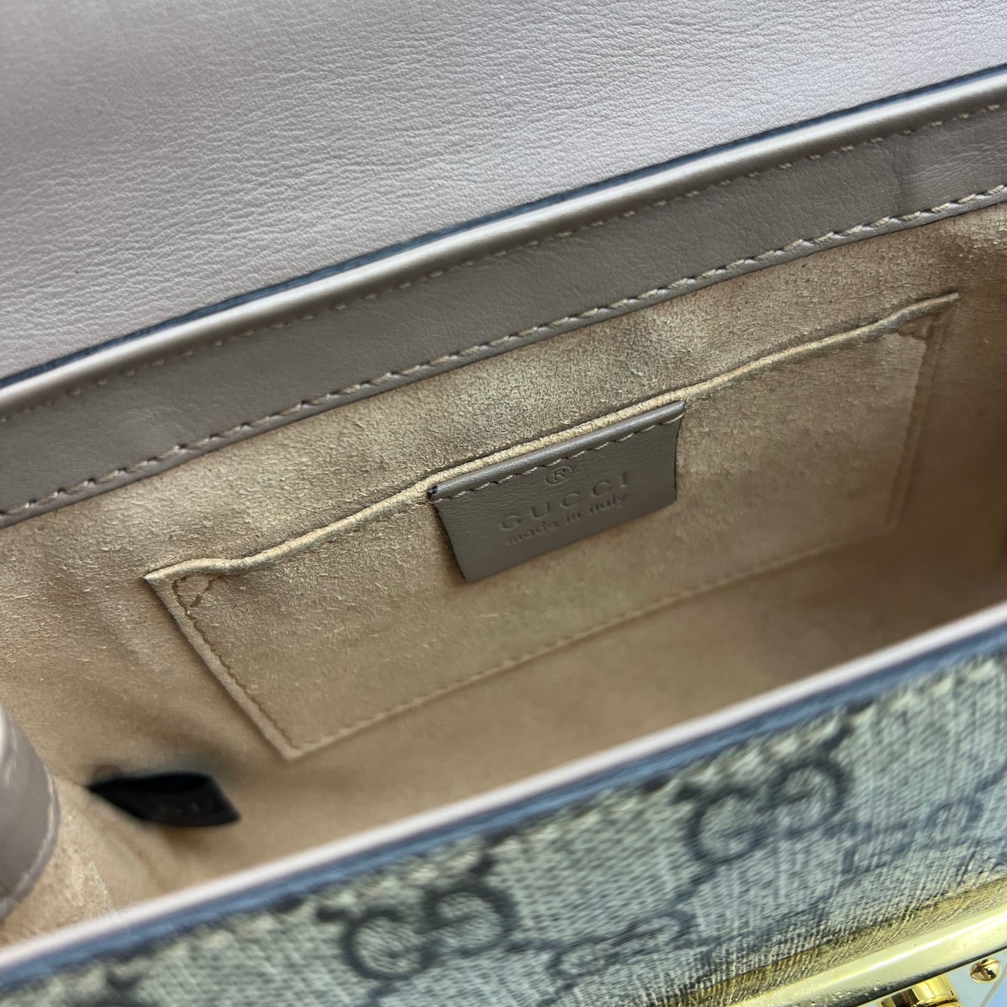 Faux Pearl Padlock Beige Pink