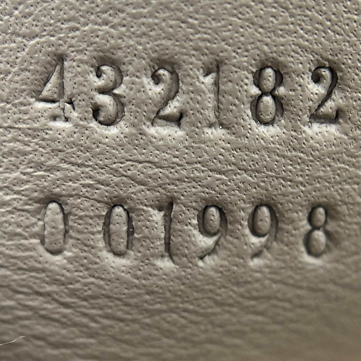 Faux Pearl Padlock Beige Pink