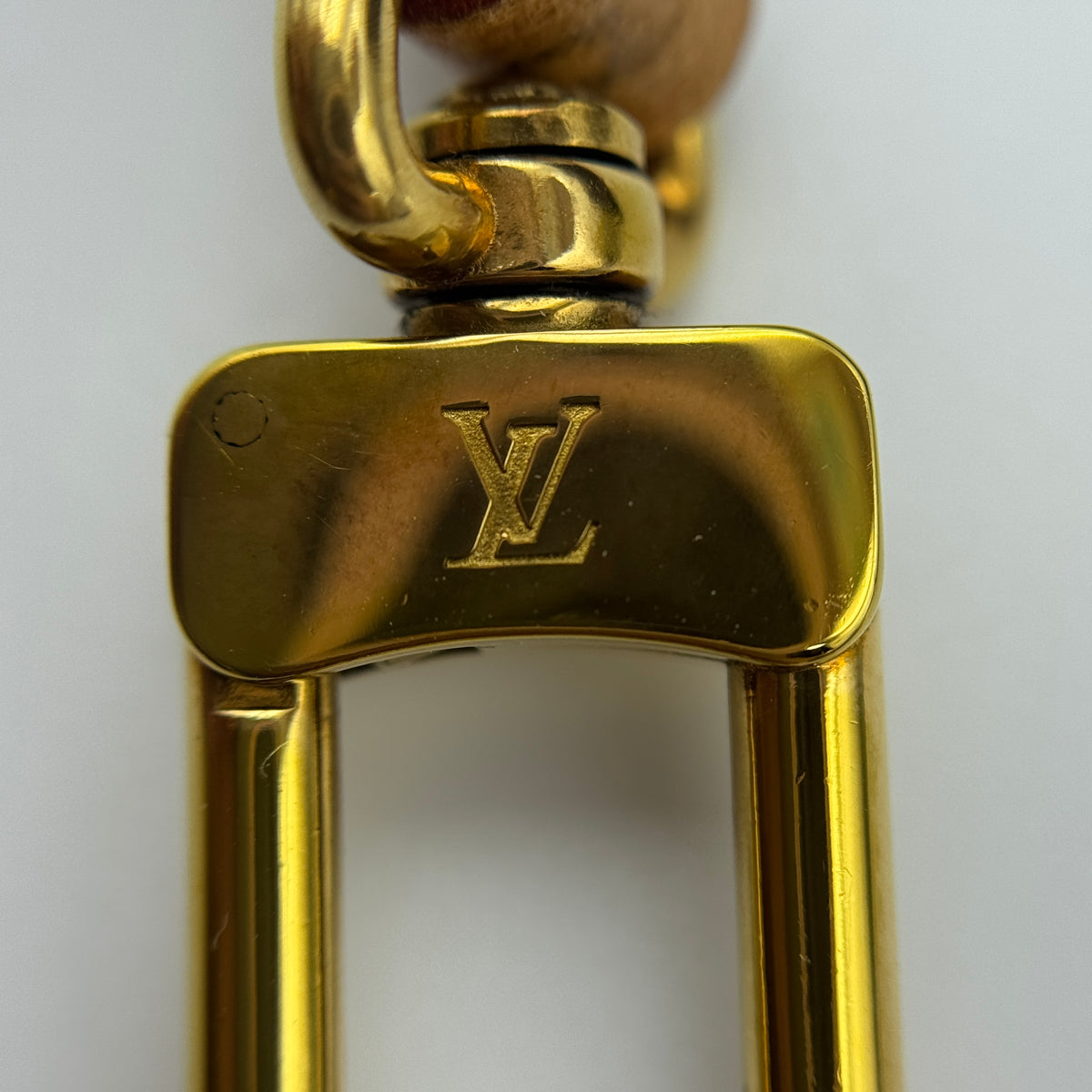 Louis Vuitton Monogram Neverfull MM — view 3 of 9 Monogram Neverfull MM, view 3 of 9