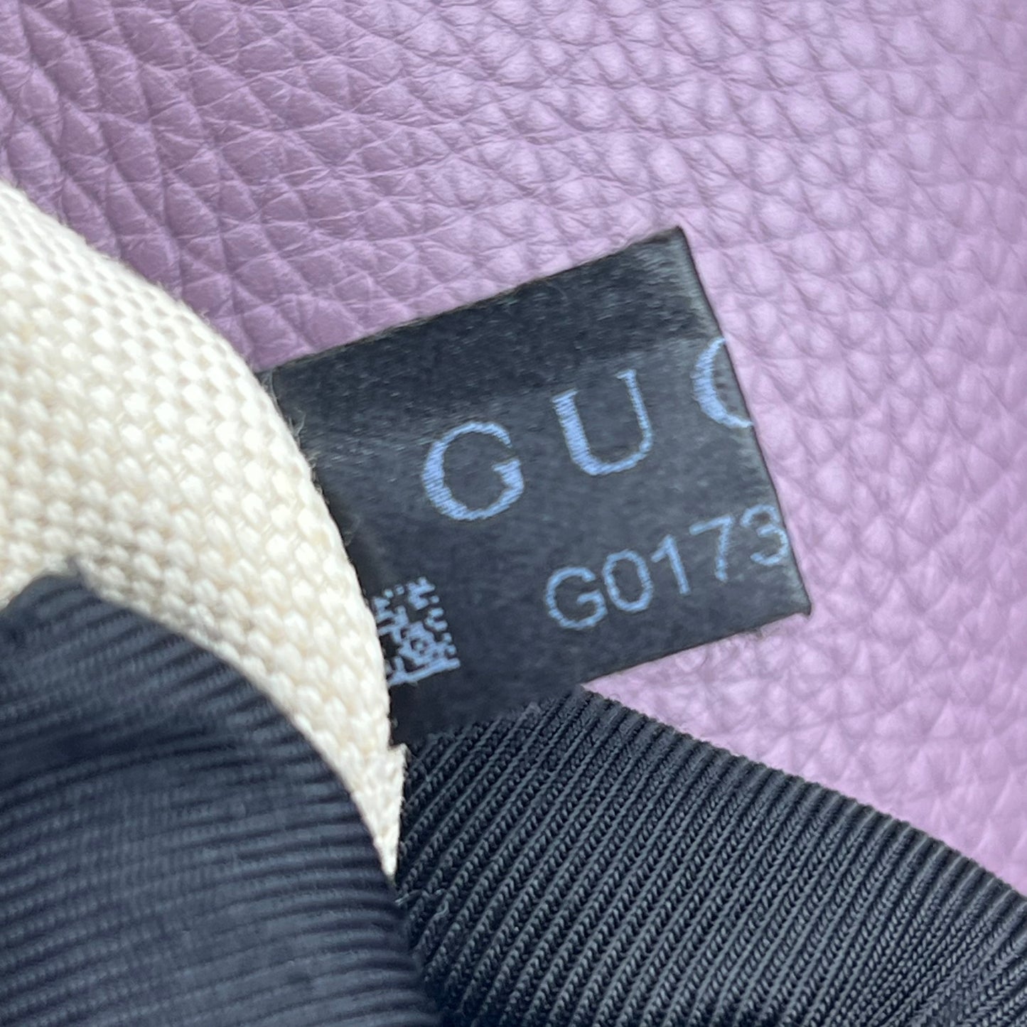 Miss GG hobo bag in lavender leather