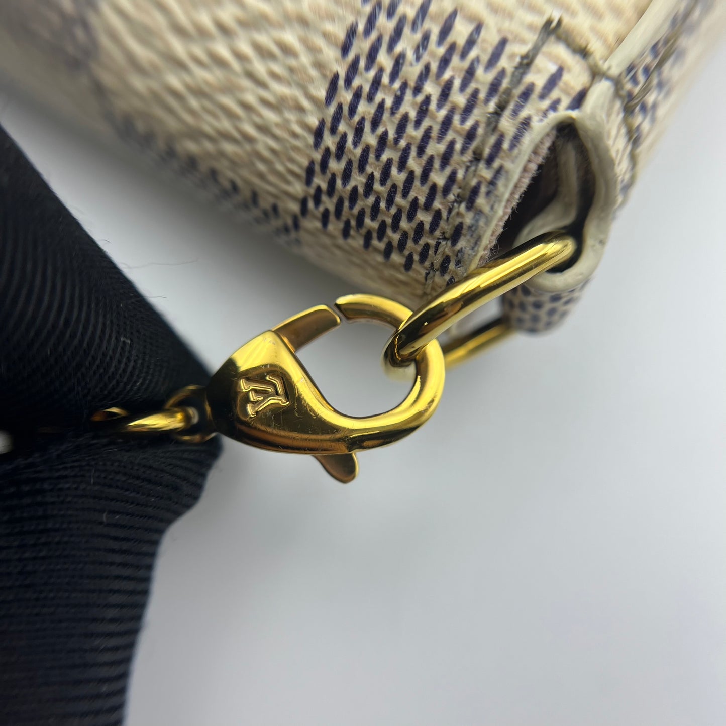 Damier Azur Pochette Felicie Chain Wallet Rose Ballerine