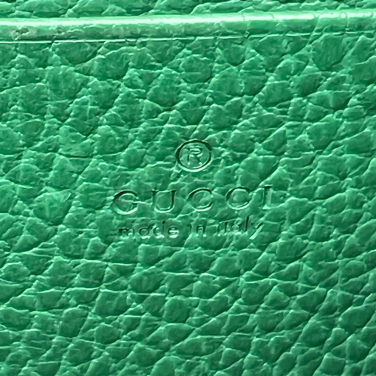 Mini Dionysus Wallet on Chain Green