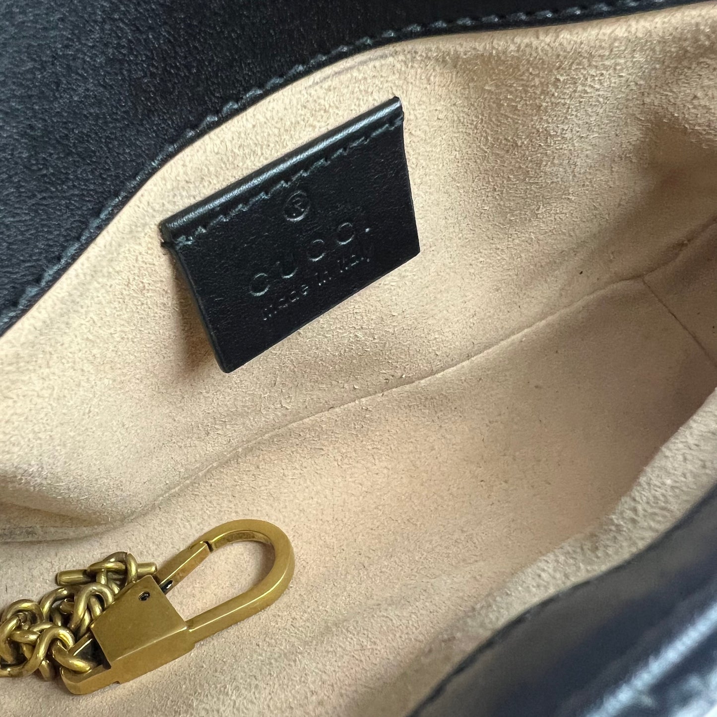 Calfskin Matelasse Super Mini GG Marmont Shoulder Bag Black