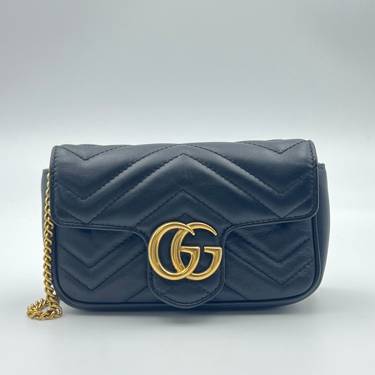 Calfskin Matelasse Super Mini GG Marmont Shoulder Bag Black