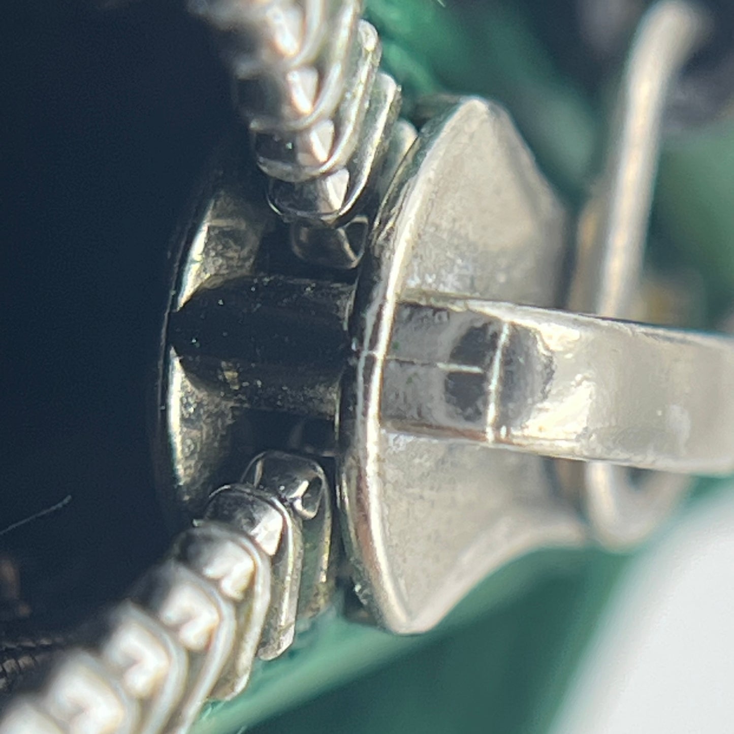 Mini Dionysus Wallet on Chain Green