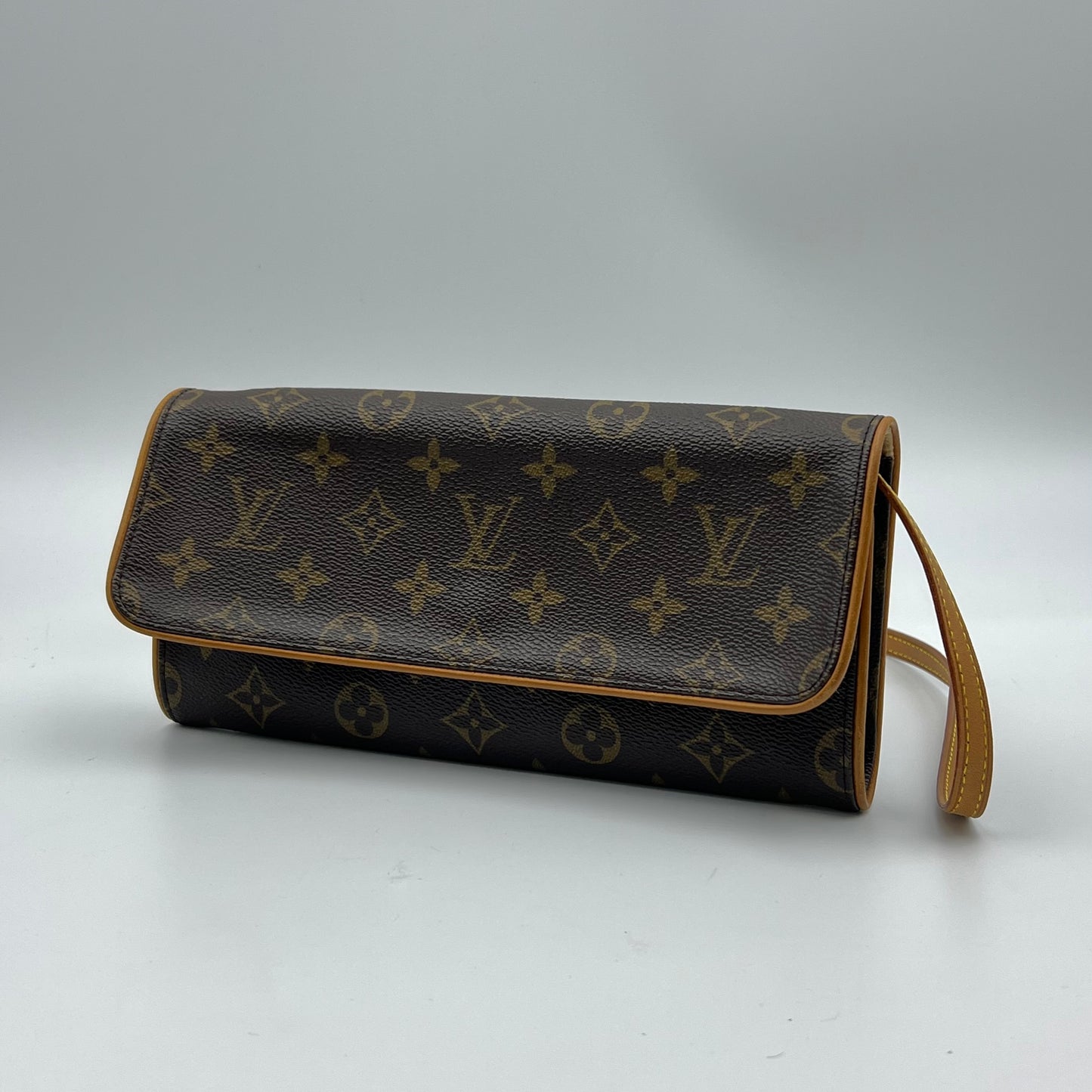 Monogram Pochette Twin GM