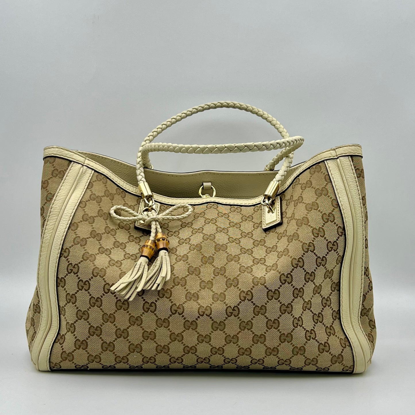 GG Canvas Medium Bella Tote