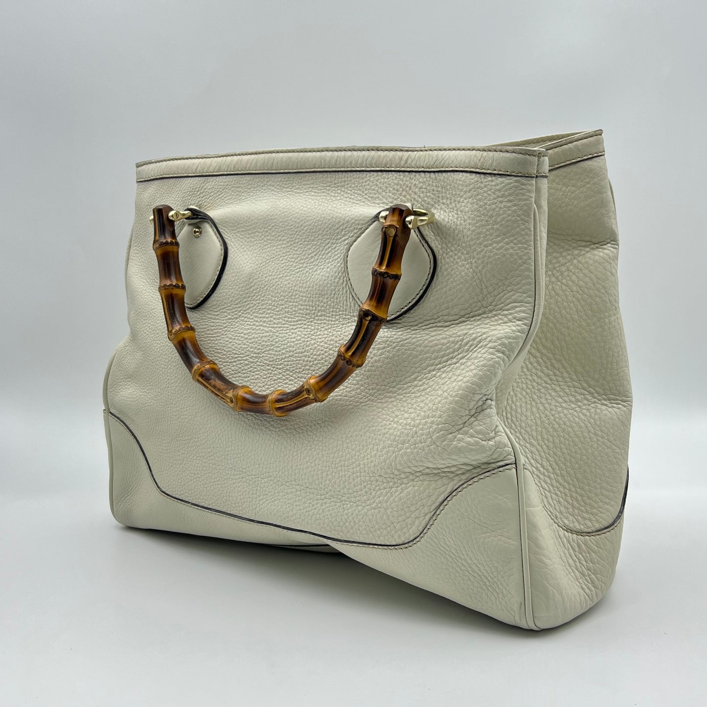 Interlocking G Diana Bamboo Handles