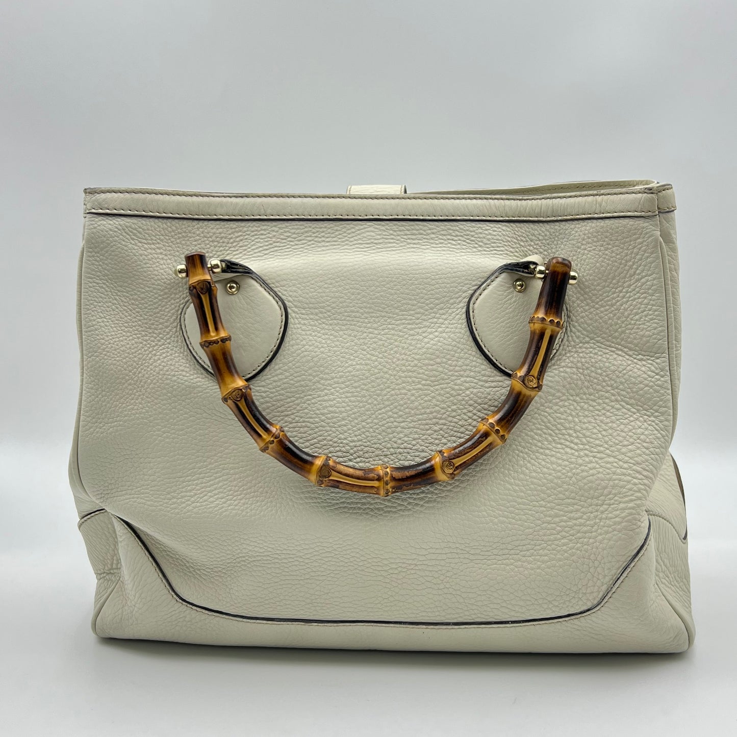 Interlocking G Diana Bamboo Handles