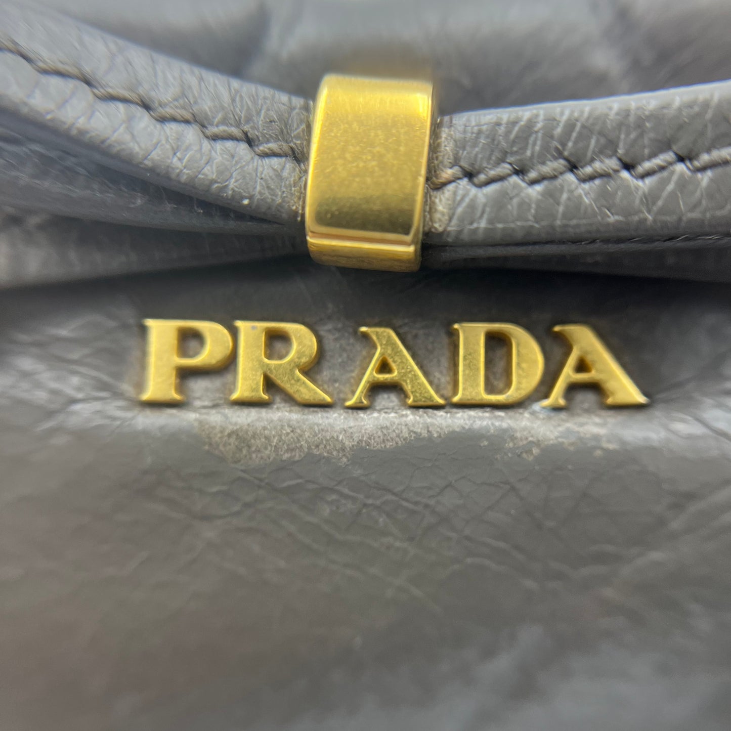 City Calf Leather Clutch Grey