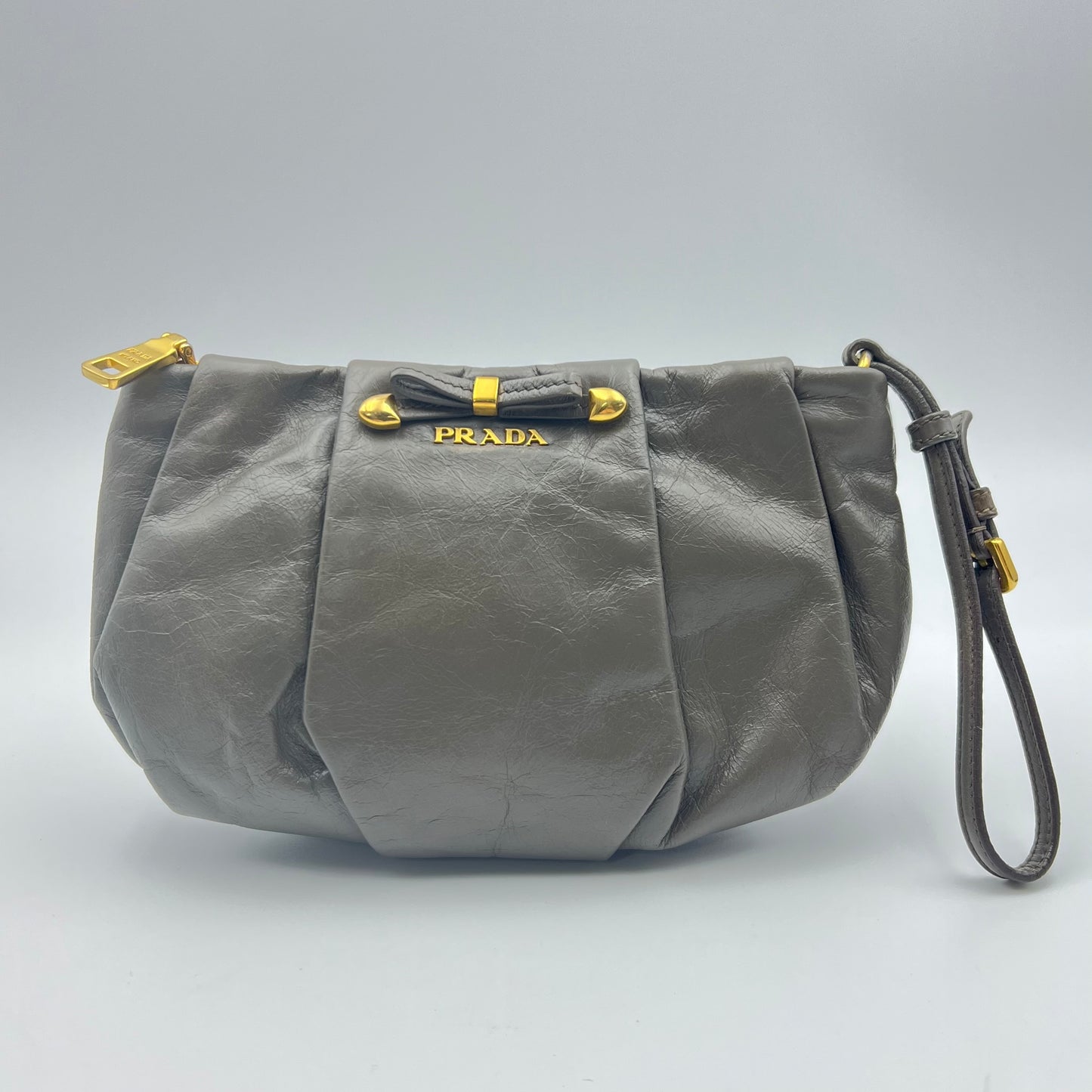 City Calf Leather Clutch Grey