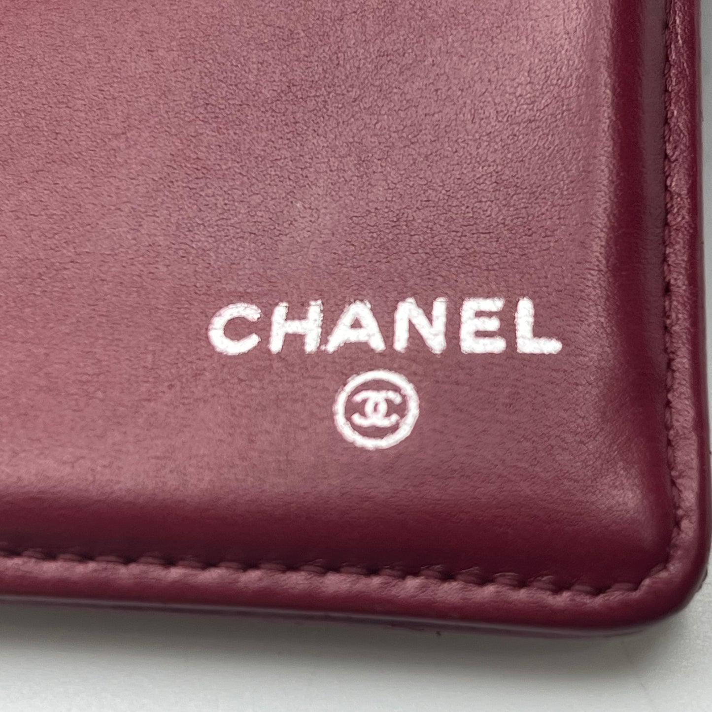 Cartera larga bi-fold Chanel Ultra Stitch Coco Mark Roja