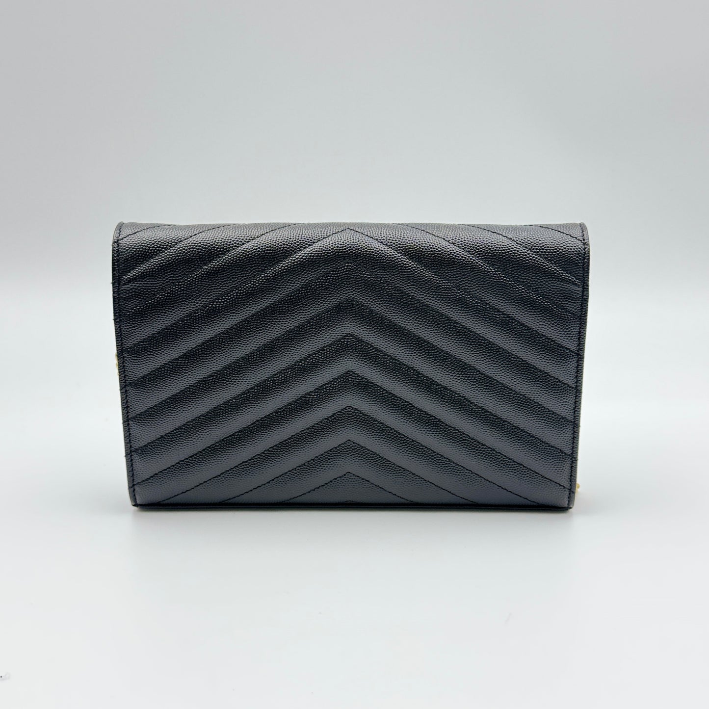 CLASSIC CASSANDRE CHAIN WALLET IN GRAIN DE POUDRE LEATHER