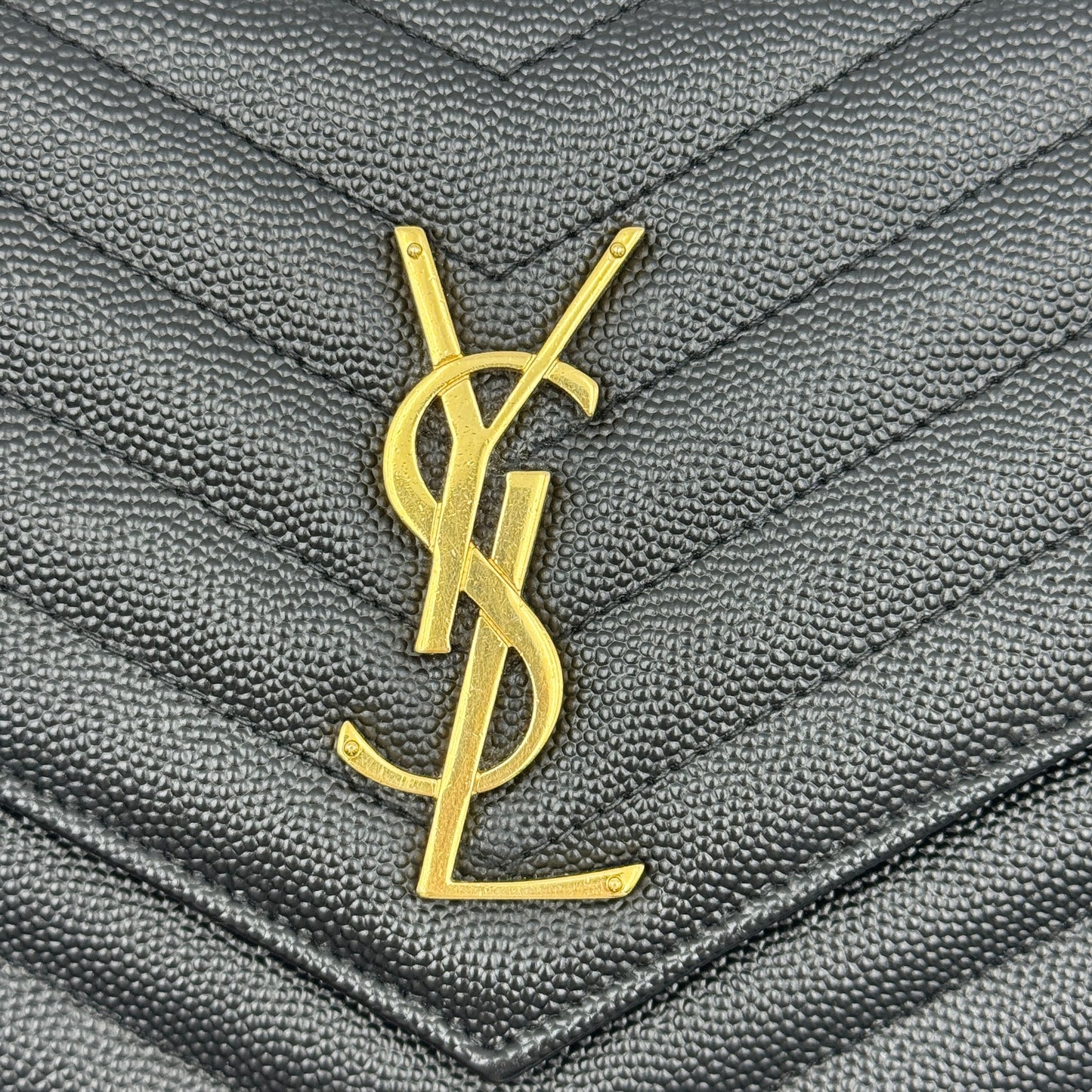 CLASSIC CASSANDRE CHAIN WALLET IN GRAIN DE POUDRE LEATHER