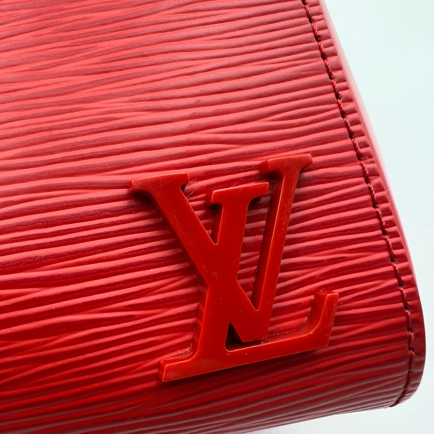 Louis Vuitton Cluny leather handbag