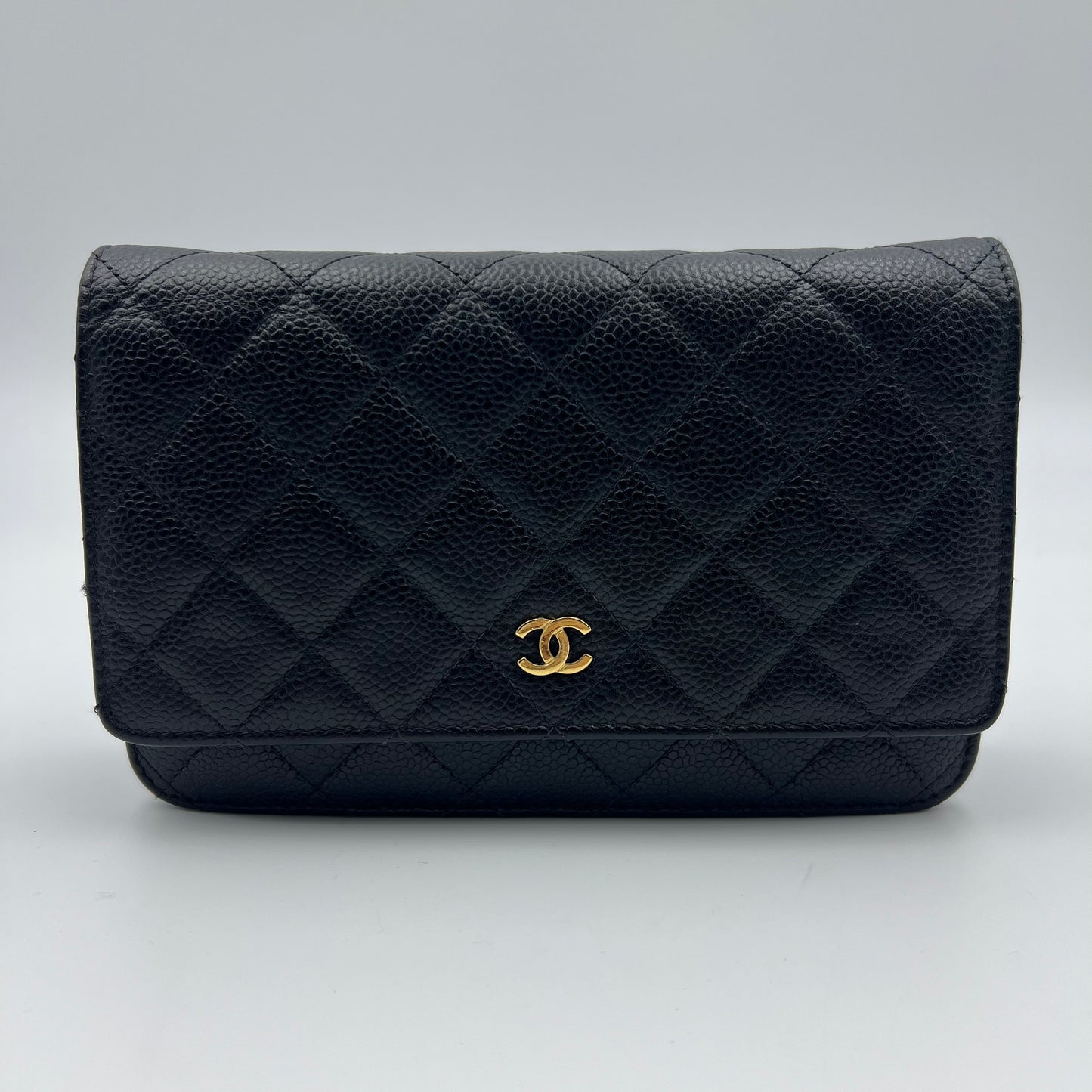 Caviar Quilted Wallet on Chain WOC Black