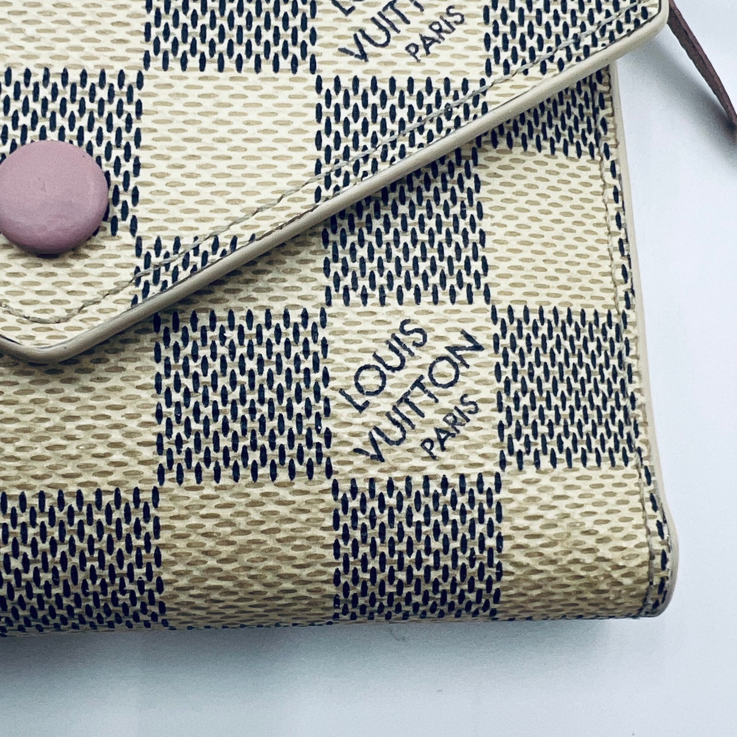 Damier Azur Pattern Victorine Wallet