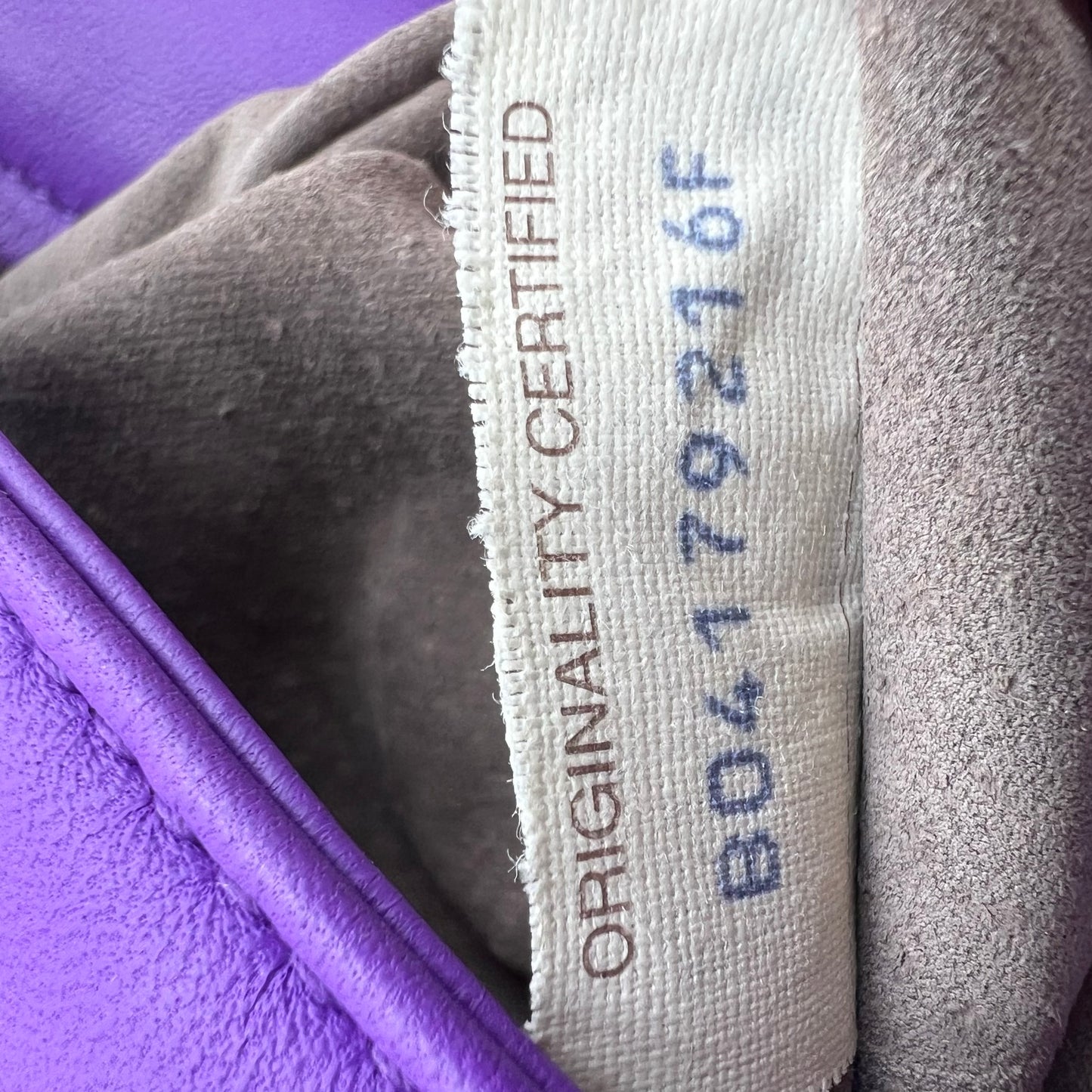 Intrecciato Messenger Bag Violet Purple